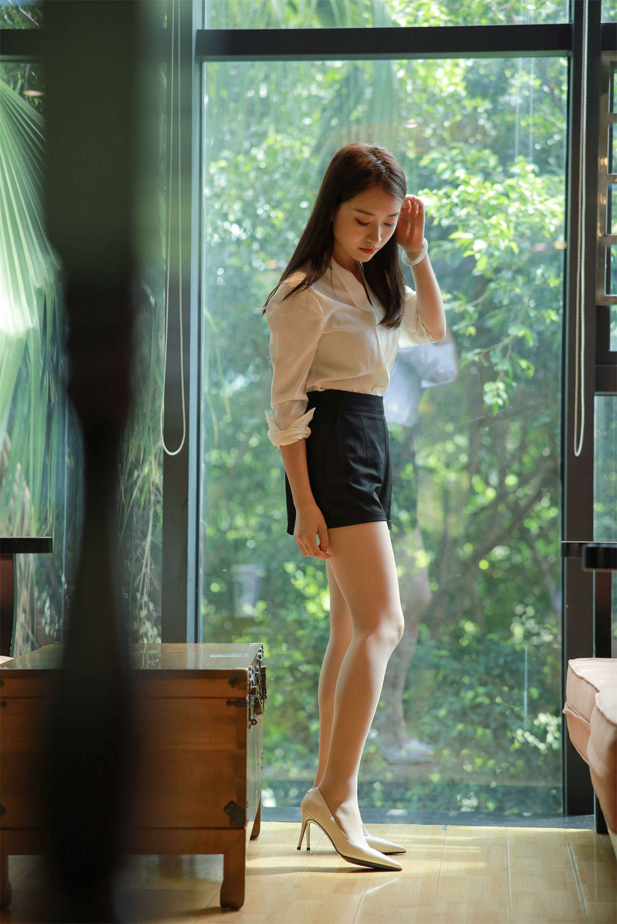 IESS异思趣向 2021.11.03 丝享家964：小婕 沙发上的佳人-日更街拍