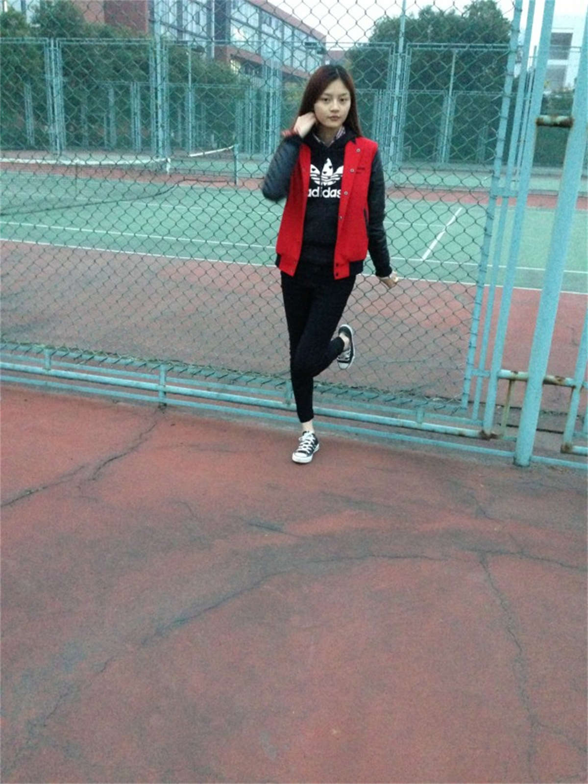 图片[2]-织梦行影摄影作品 第020期 操场黑棉袜帆布鞋-日更街拍