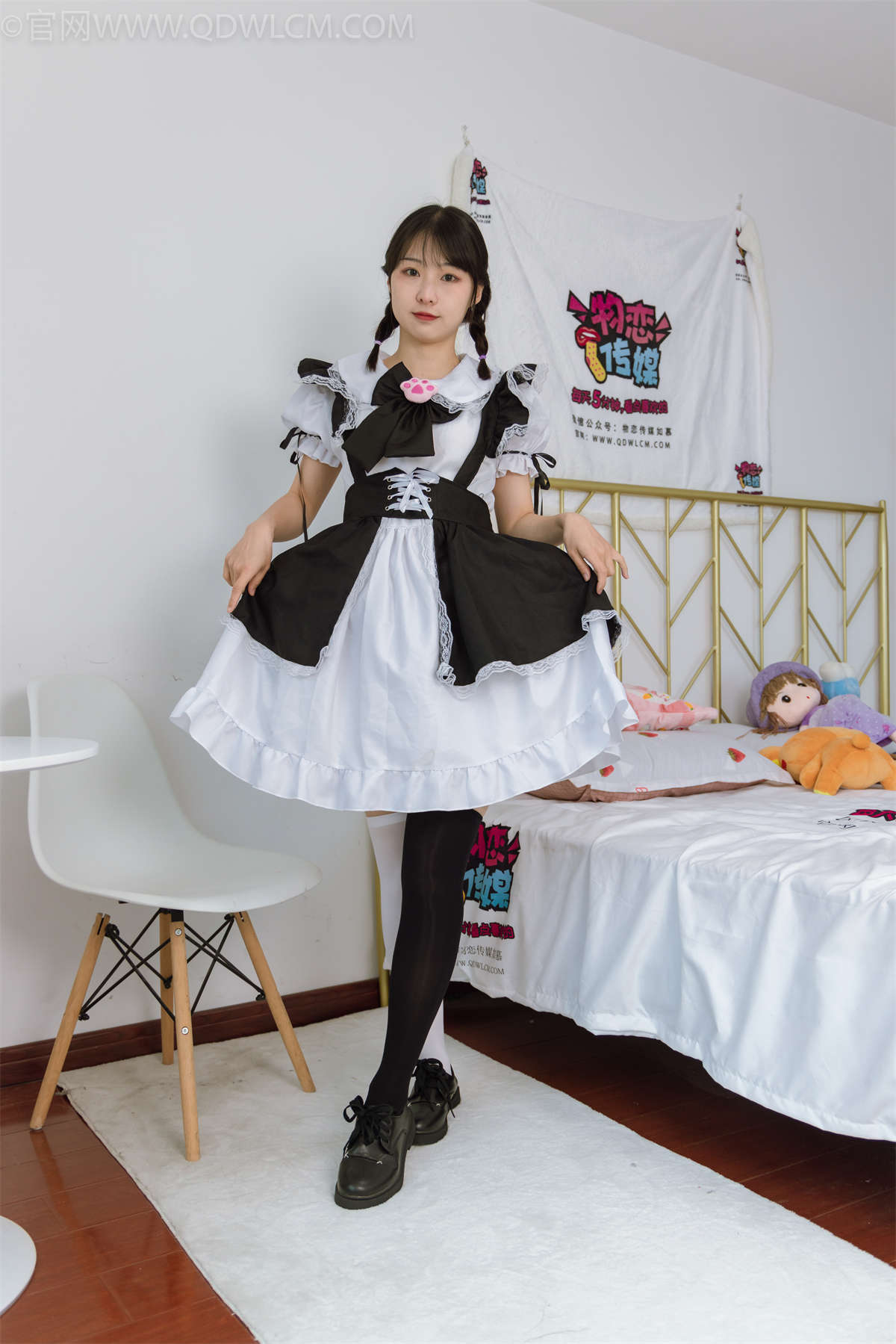 物恋传媒 NO.1144 月心-黑夜与光明-日更街拍