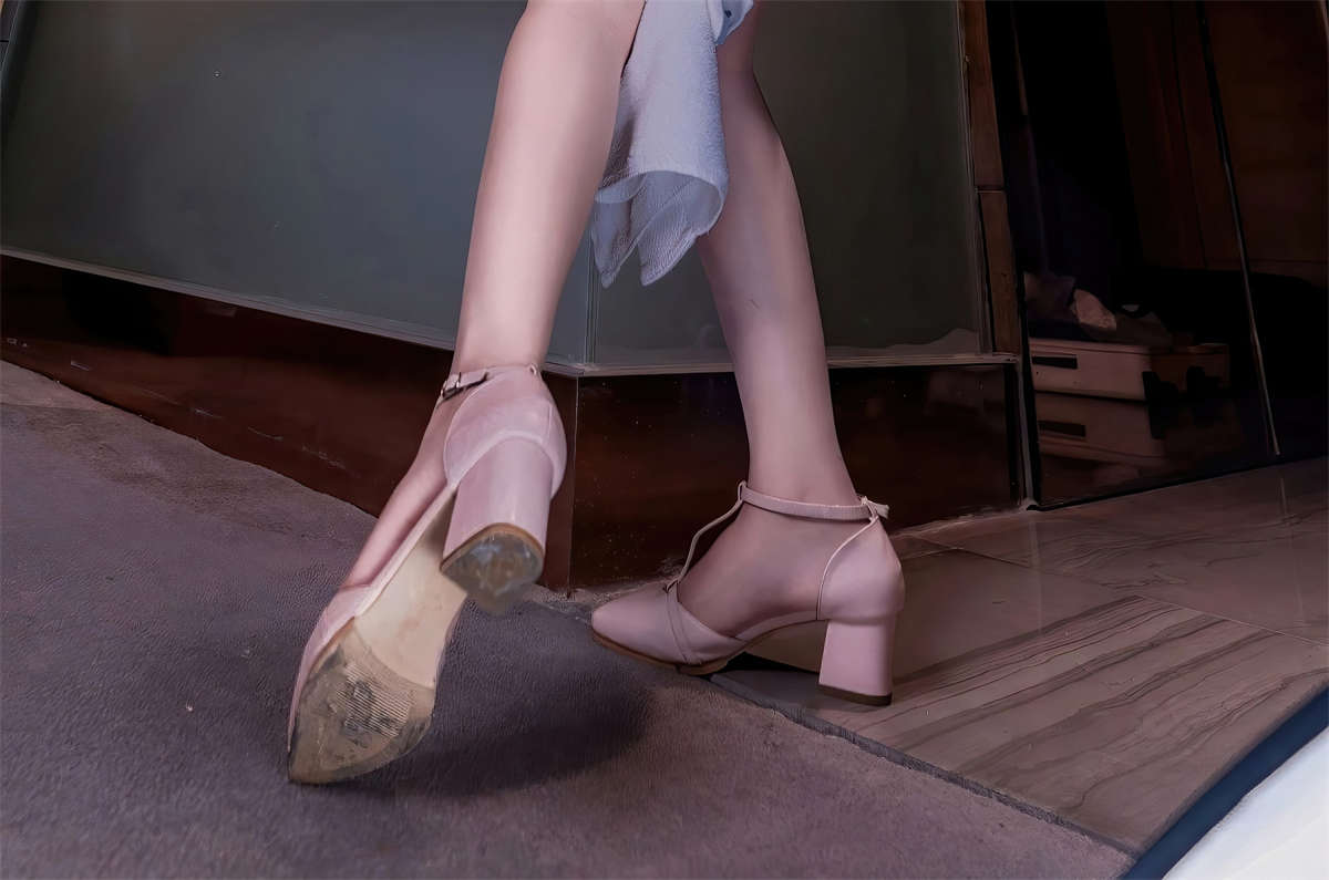 图片[2]-Xiuren秀人网 2023.05.31 No.6829 小泡芙-日更街拍