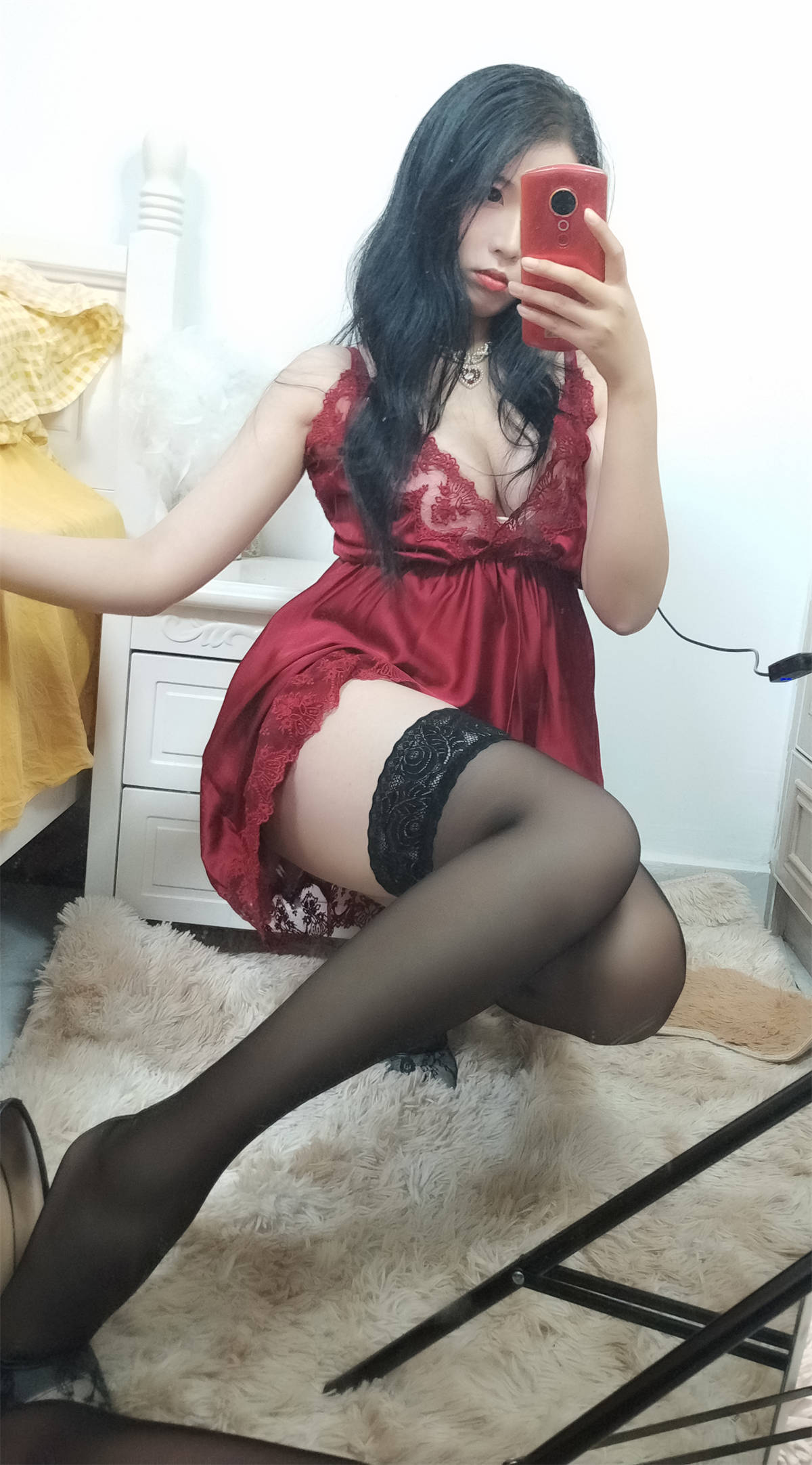 图片[2]-轩萧学姐NO.012 酒红色睡衣-日更街拍