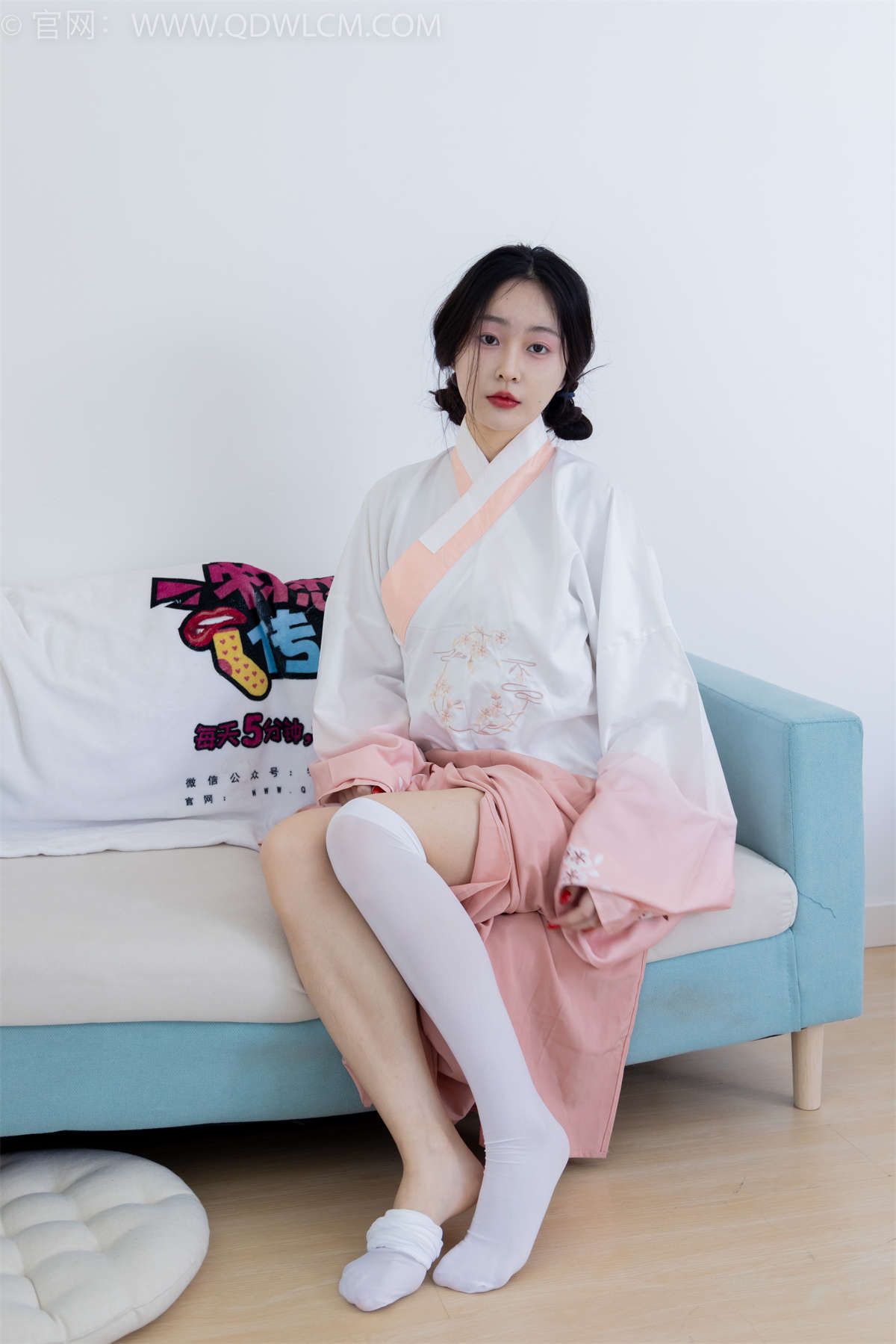 图片[2]-物恋传媒 NO.2132 美兔-心动一刹-日更街拍