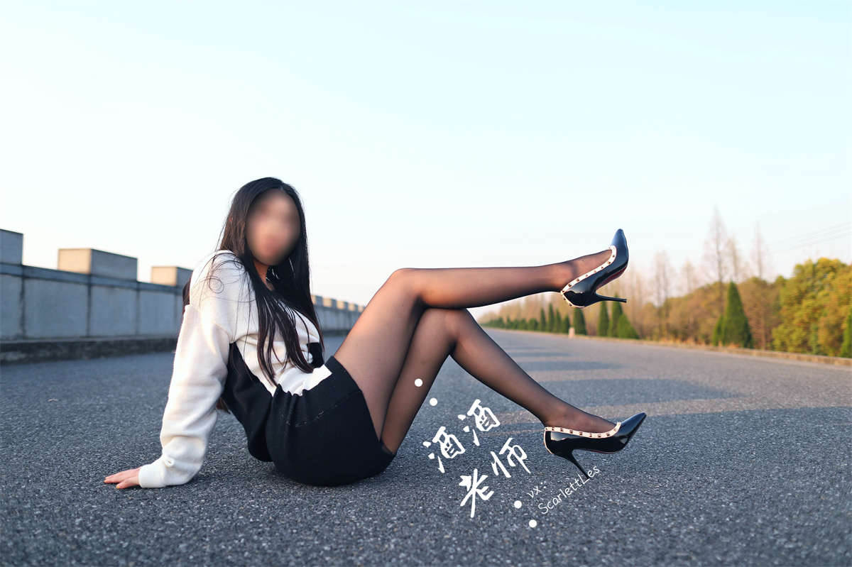 图片[2]-酒酒老师 包臀黑丝最强音 海外版-日更街拍