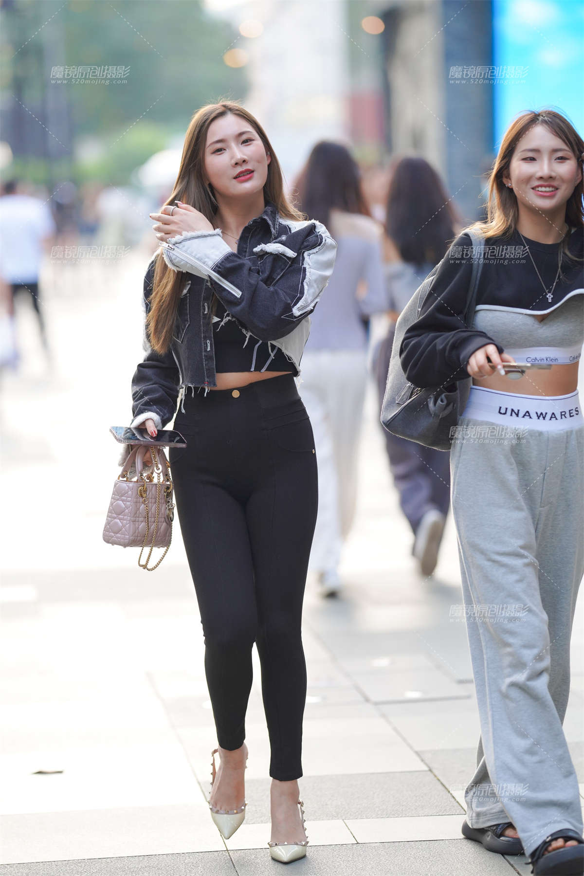 俏丽紧牛-日更街拍