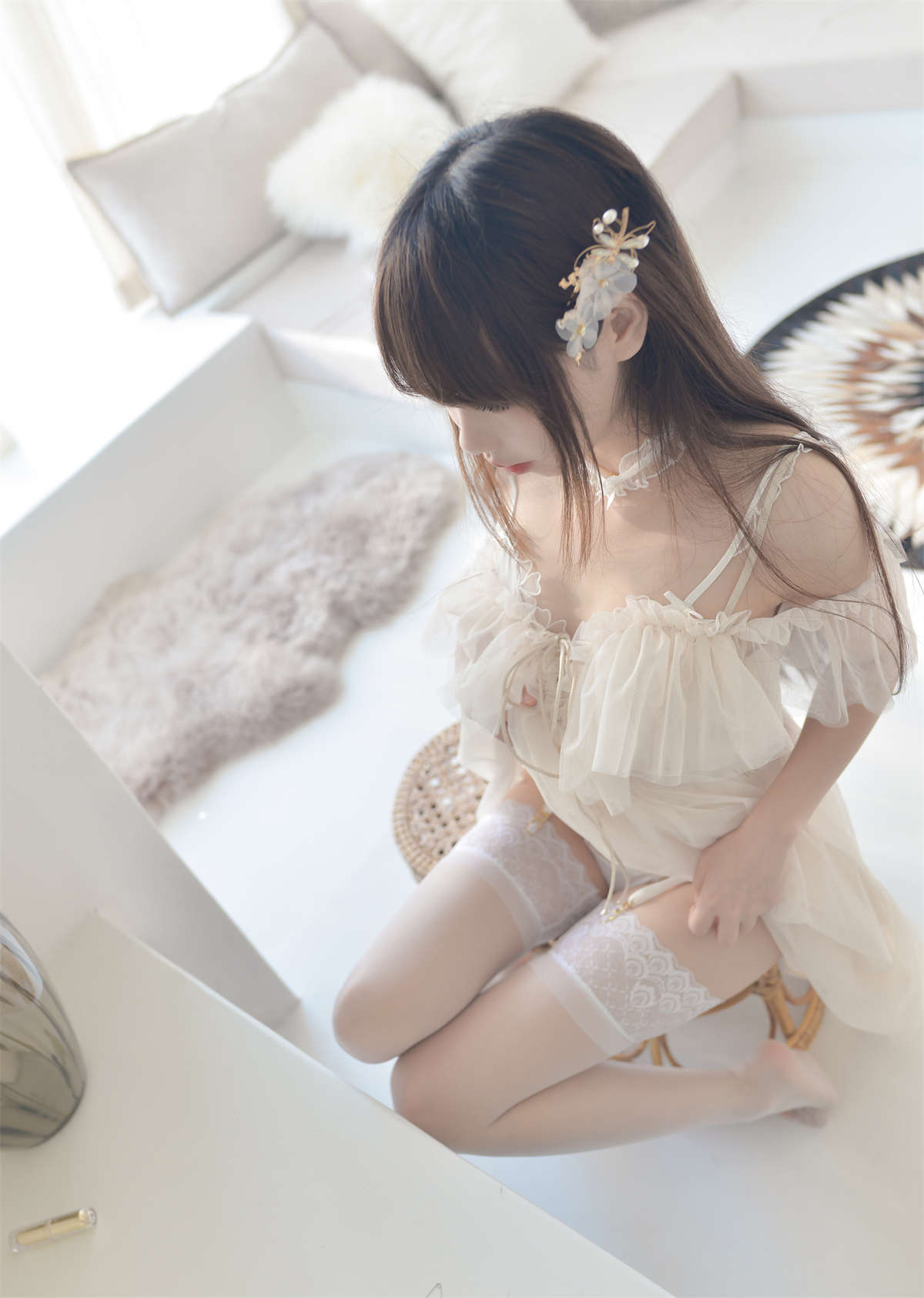 知名Coser-雪琪SAMA No.41 真空吊带白丝-日更街拍