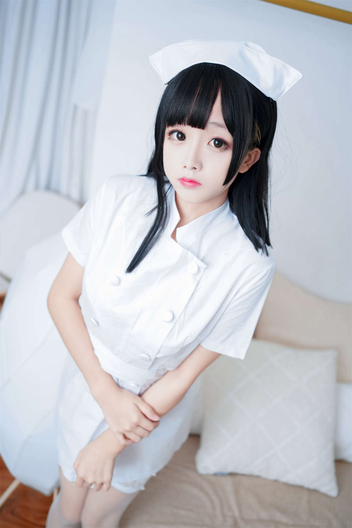 椎名莜 No.24 纯白护士-日更街拍