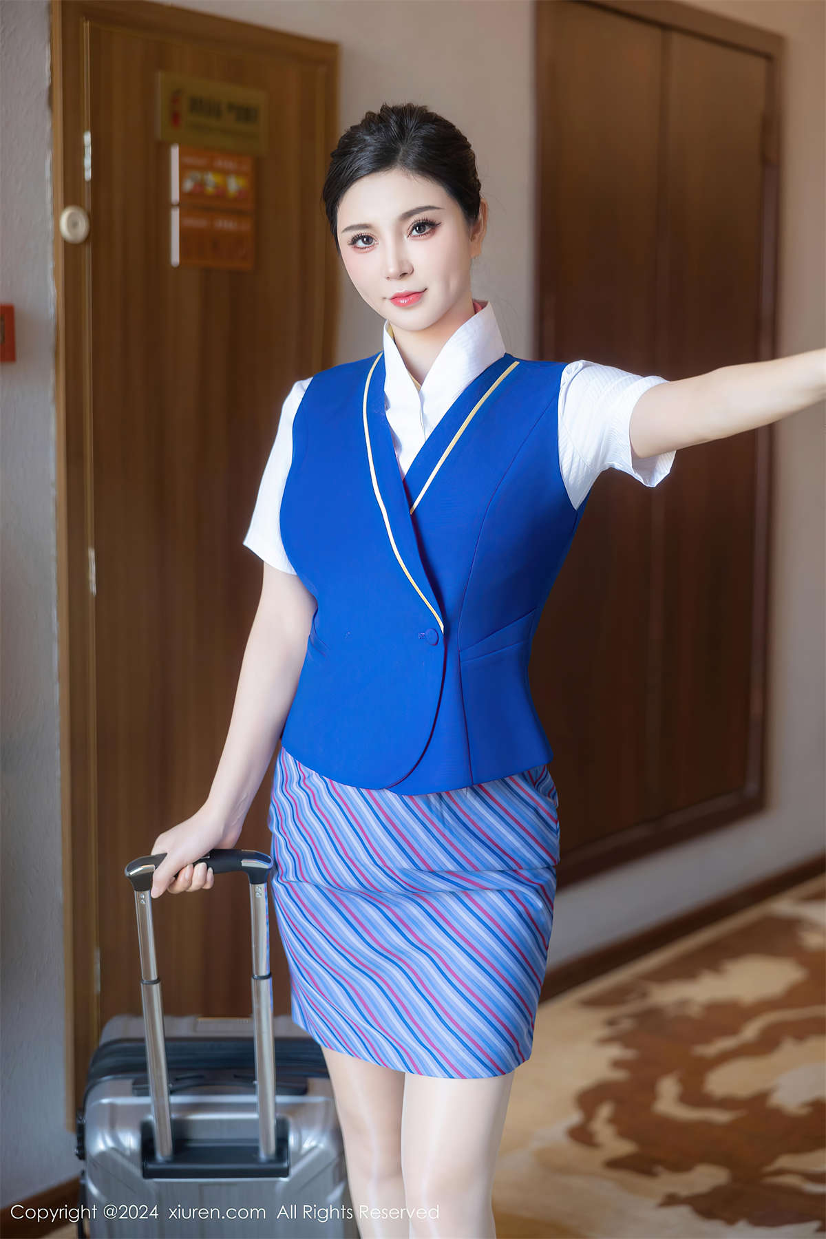 Xiuren秀人网 2024.12.17 NO.9612 小蛮妖Yummy-日更街拍