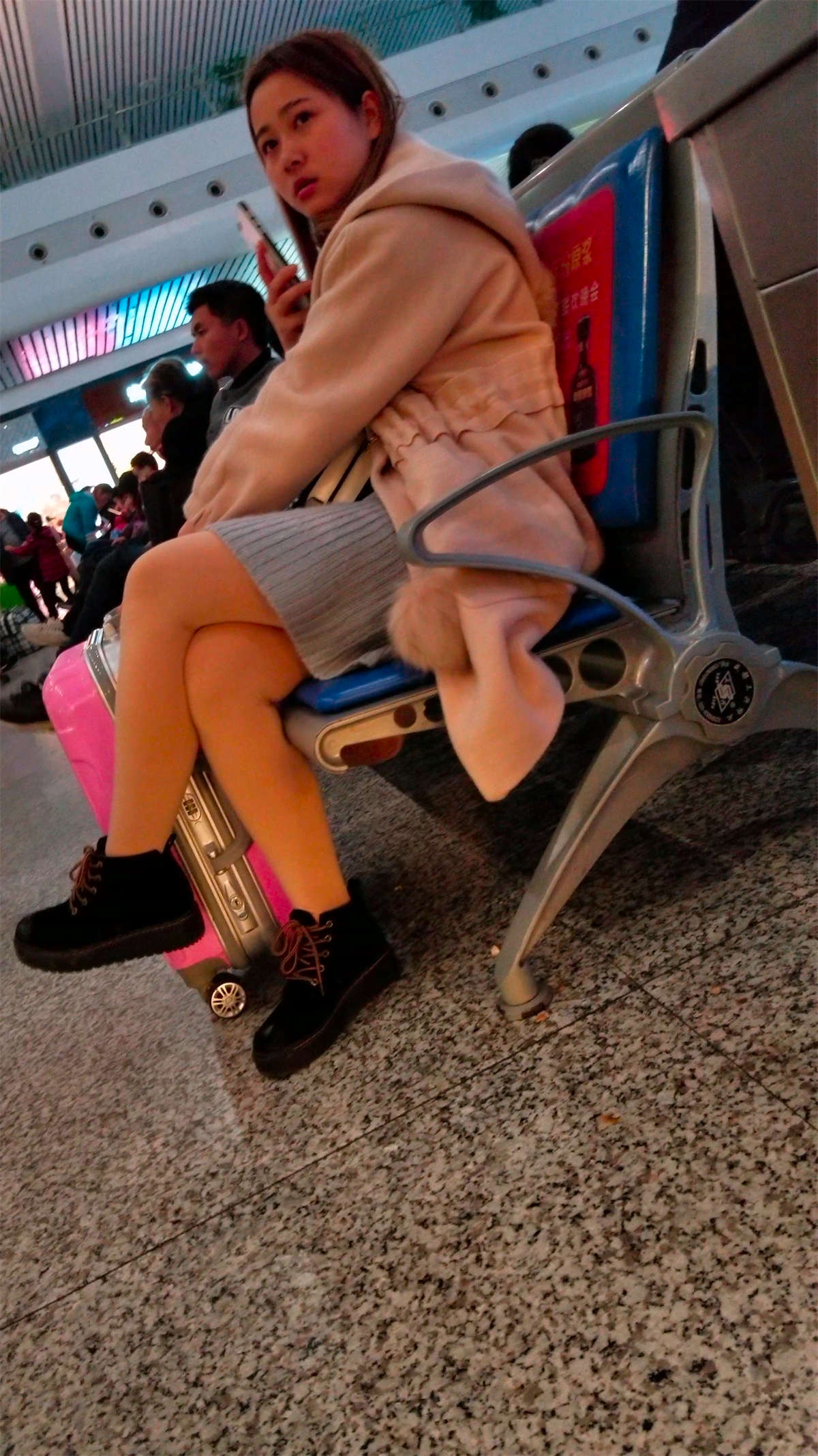 图片[2]-肉丝袜美腿小清新美女-日更街拍