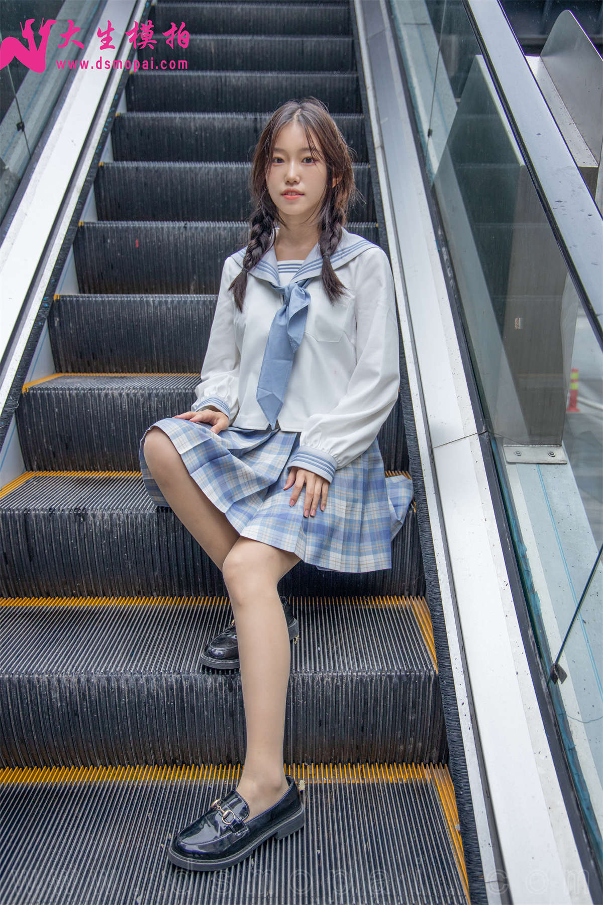 大生模拍 NO.240 秋曼 纯欲脸-日更街拍