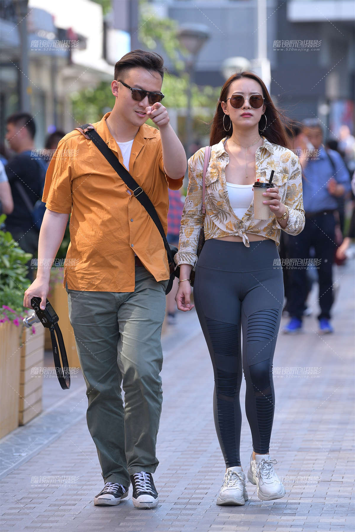 【街拍之魂赛帖】爱摄影的情侣-日更街拍