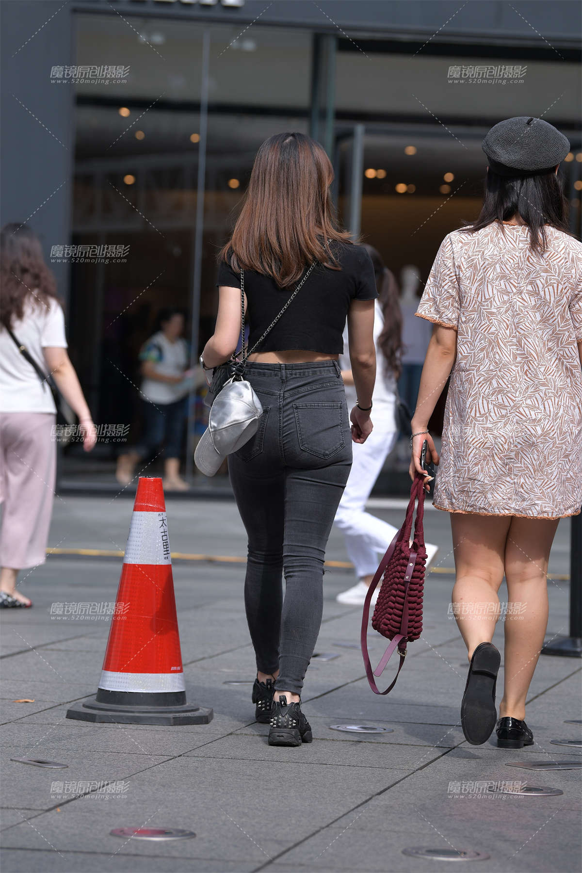 图片[2]-【视觉冲击赛贴】陪妳去逛街，陪妳去疯狂-日更街拍