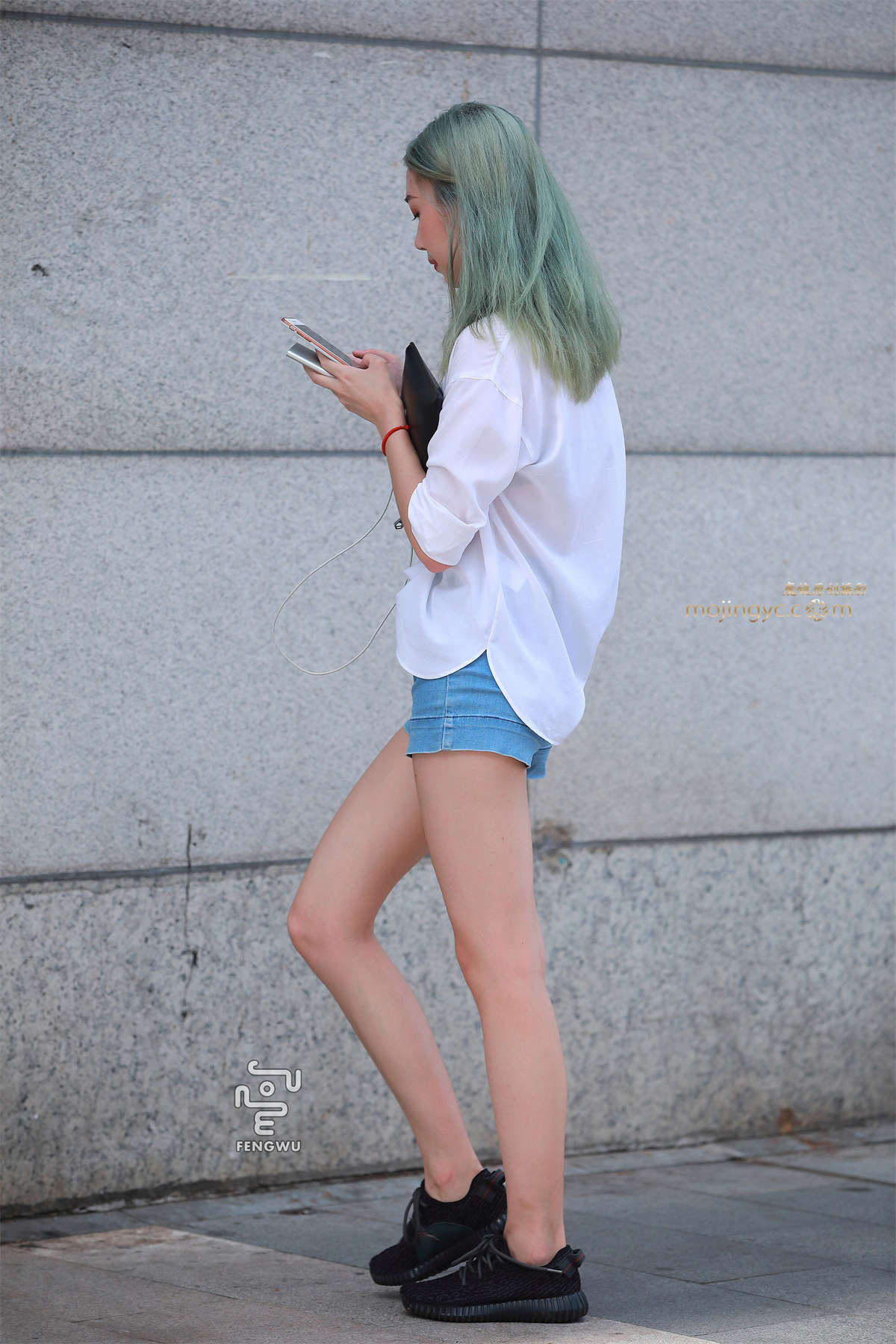 图片[2]-热裤，美腿，绿头发~~~-日更街拍
