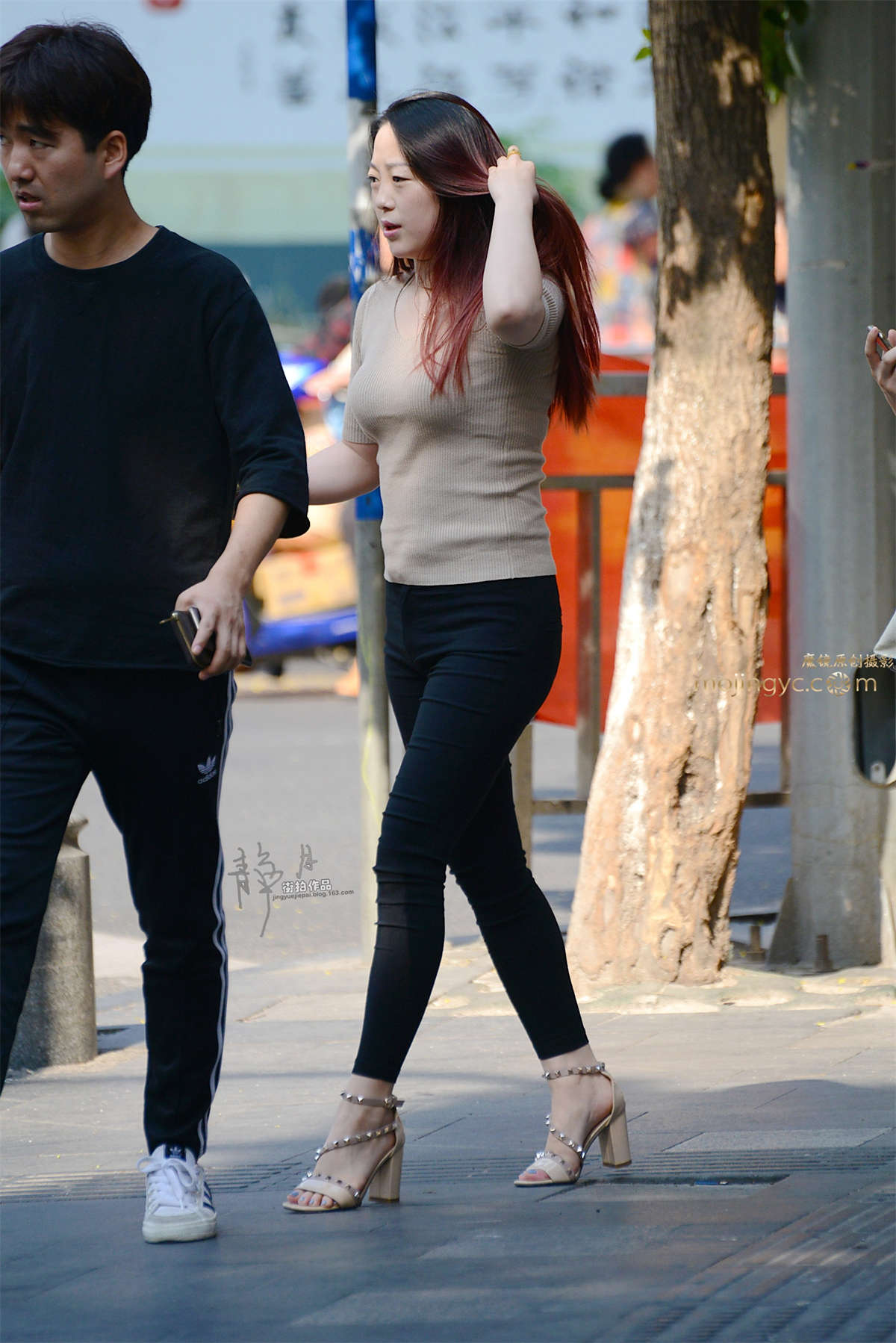 【静月街拍】黑裤少妇-（9P）-日更街拍