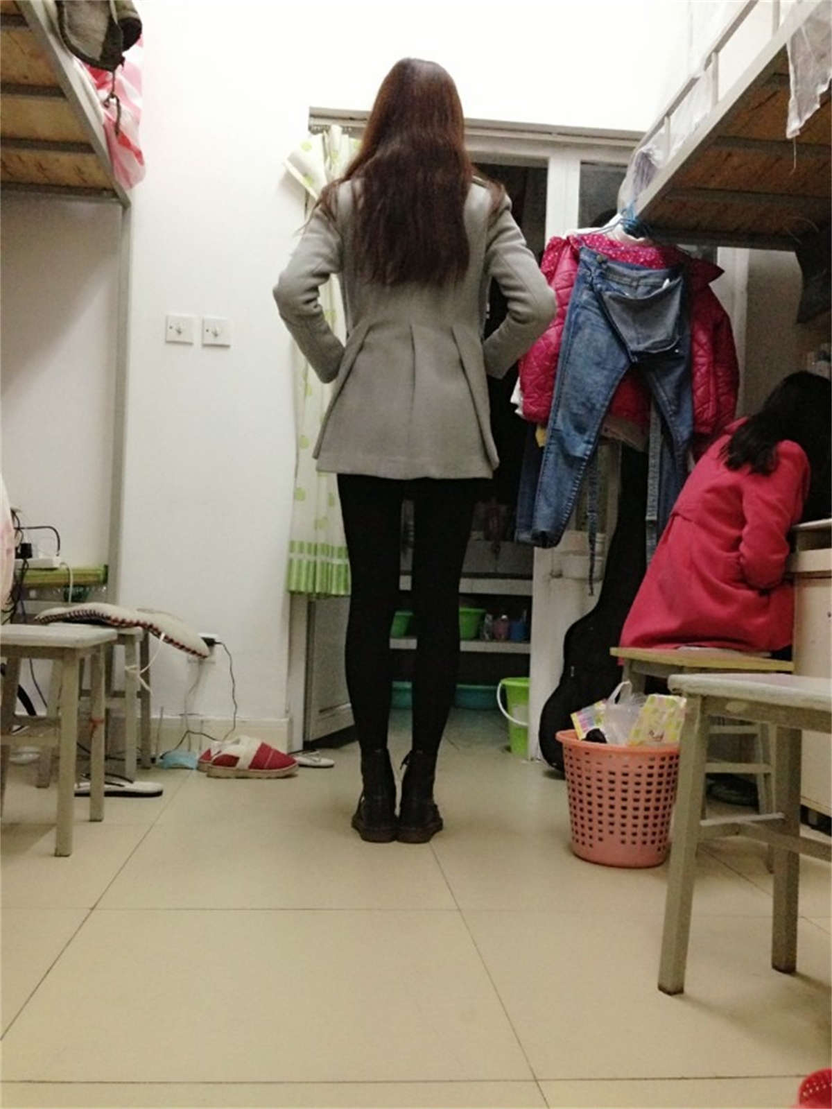 图片[2]-织梦行影摄影作品 第029期 宿舍棉袜马丁靴-日更街拍