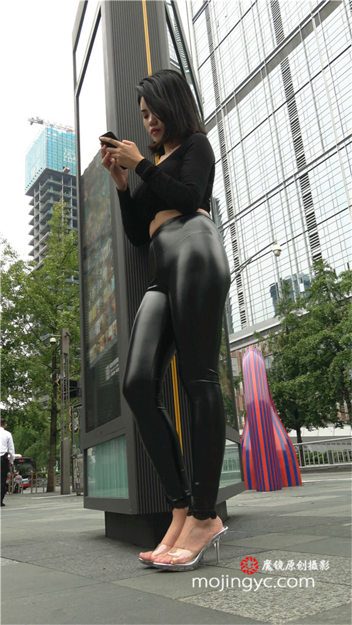 【街拍之魂模拍作品】揣测-日更街拍