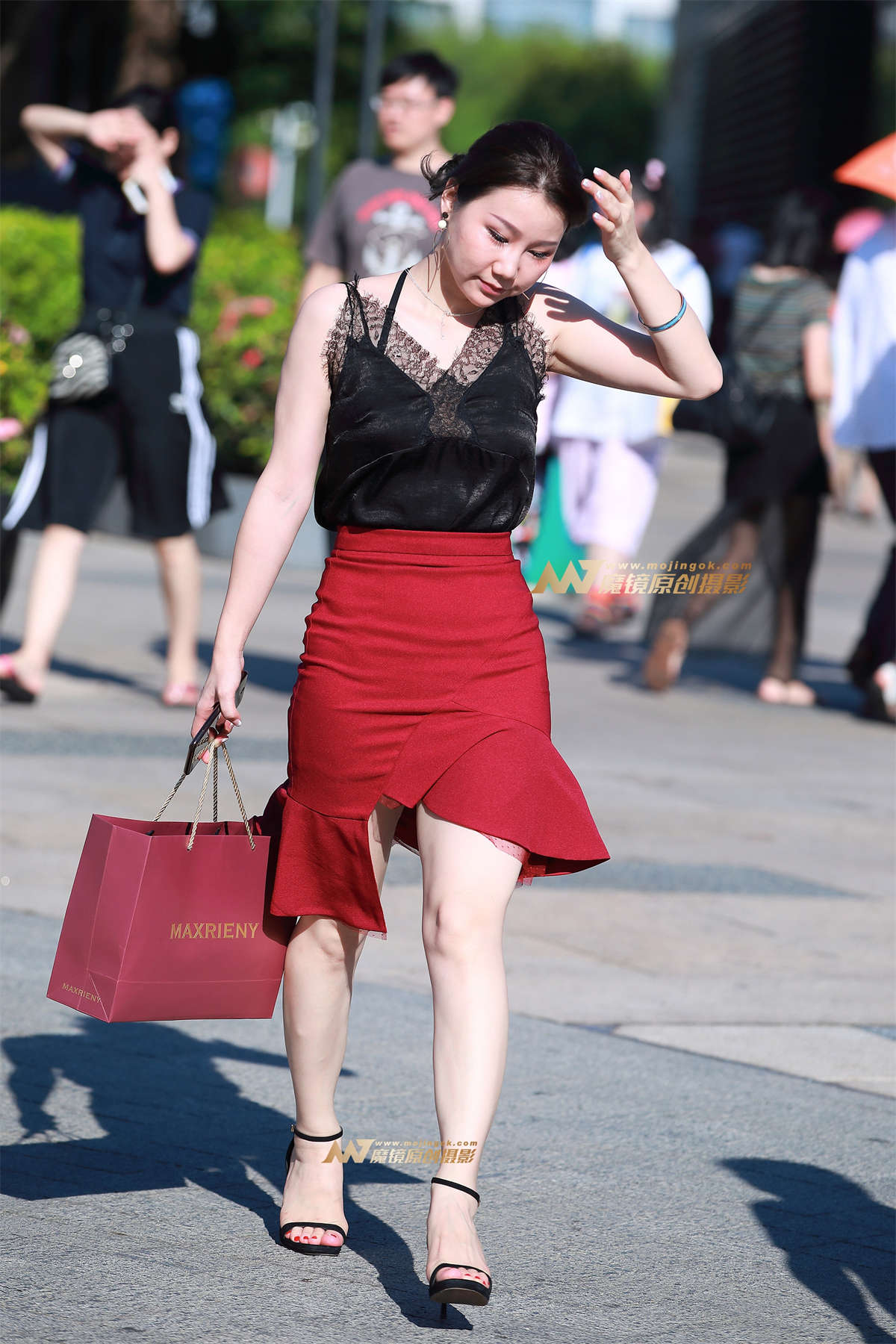 短裙，裸腿，凉高，少妇-日更街拍