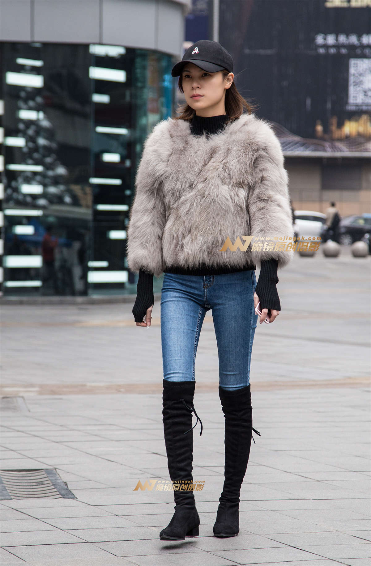 气质紧身牛仔美女-日更街拍