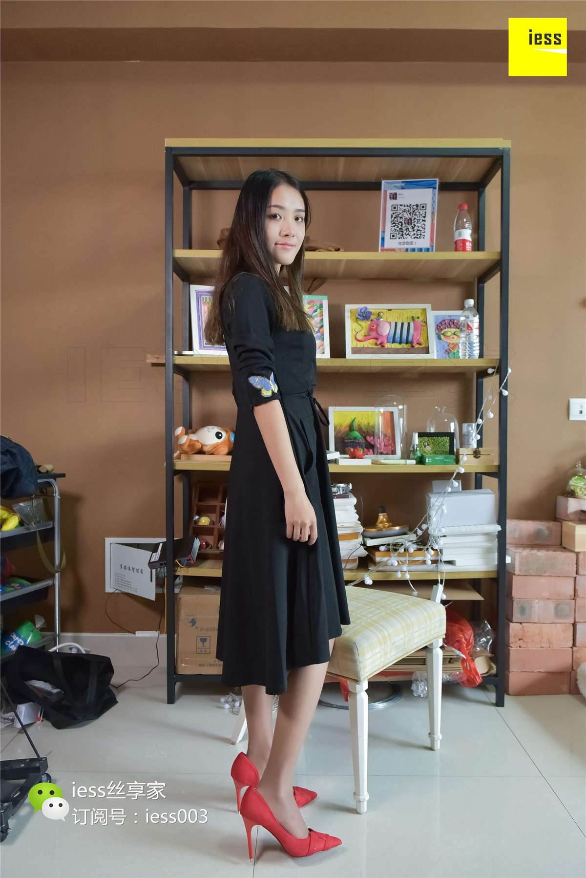 图片[2]-IESS异思趣向 丝享家070期：长裙飘飘棕丝婉萍-日更街拍