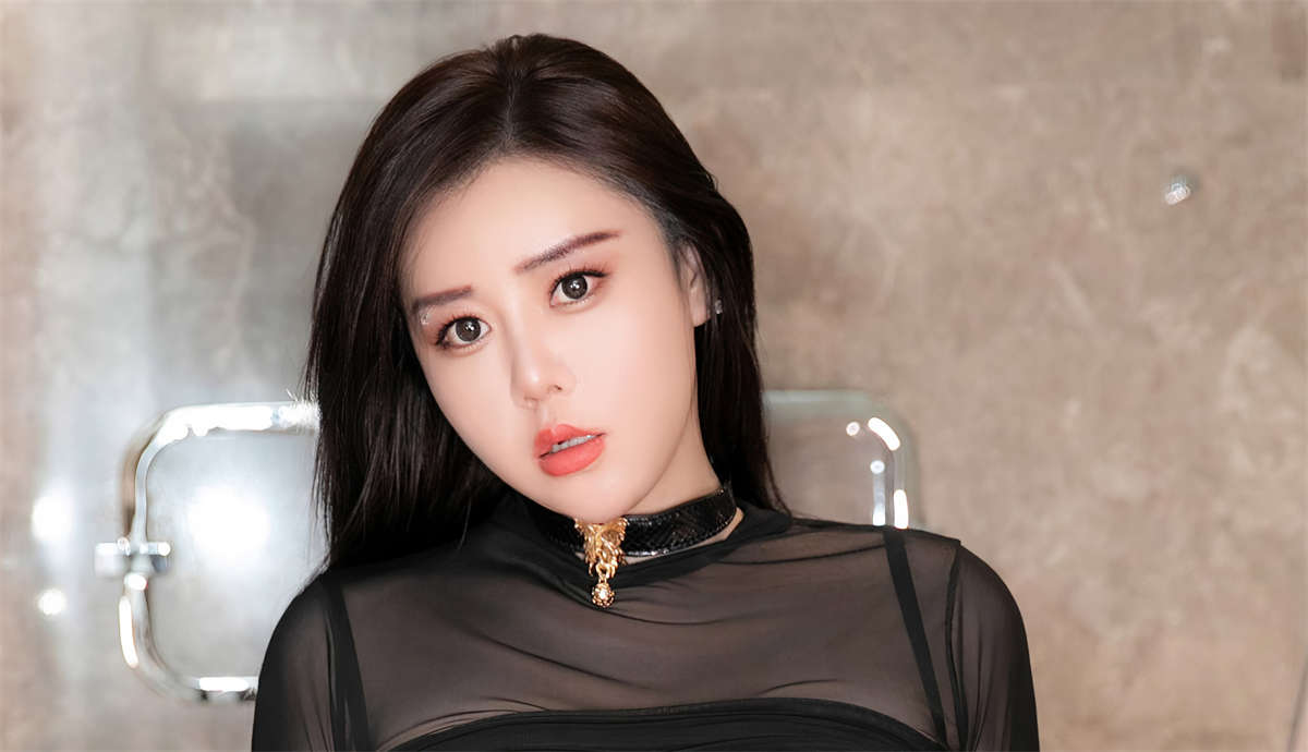 图片[2]-Xiuren秀人网 2024.06.25 NO.8754 王婉悠Queen-日更街拍