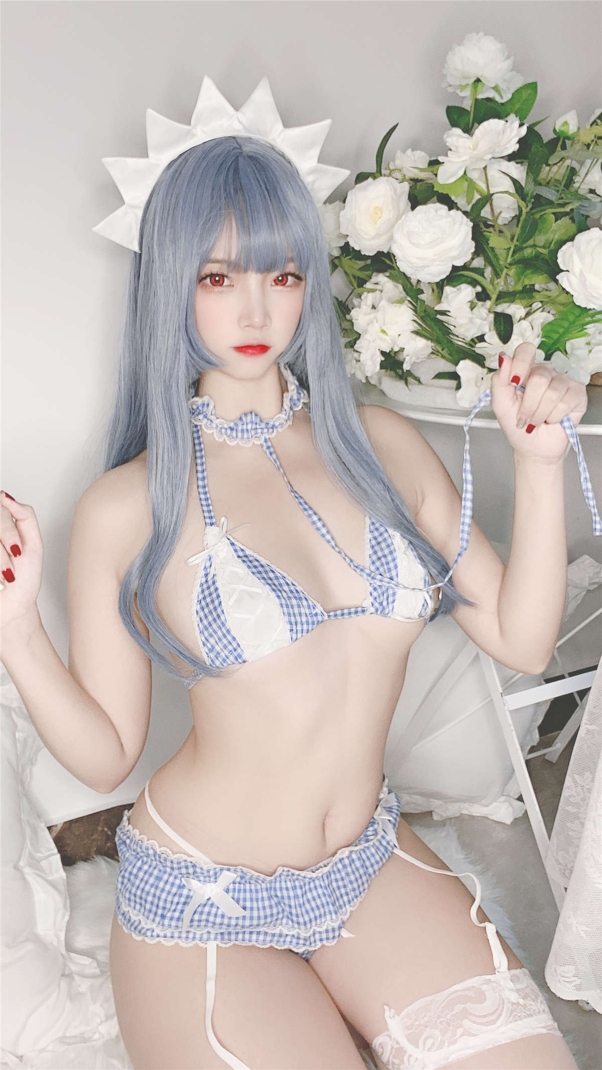 高产型Coser-二佐Nisa  私房自拍蓝格比基尼女仆-日更街拍
