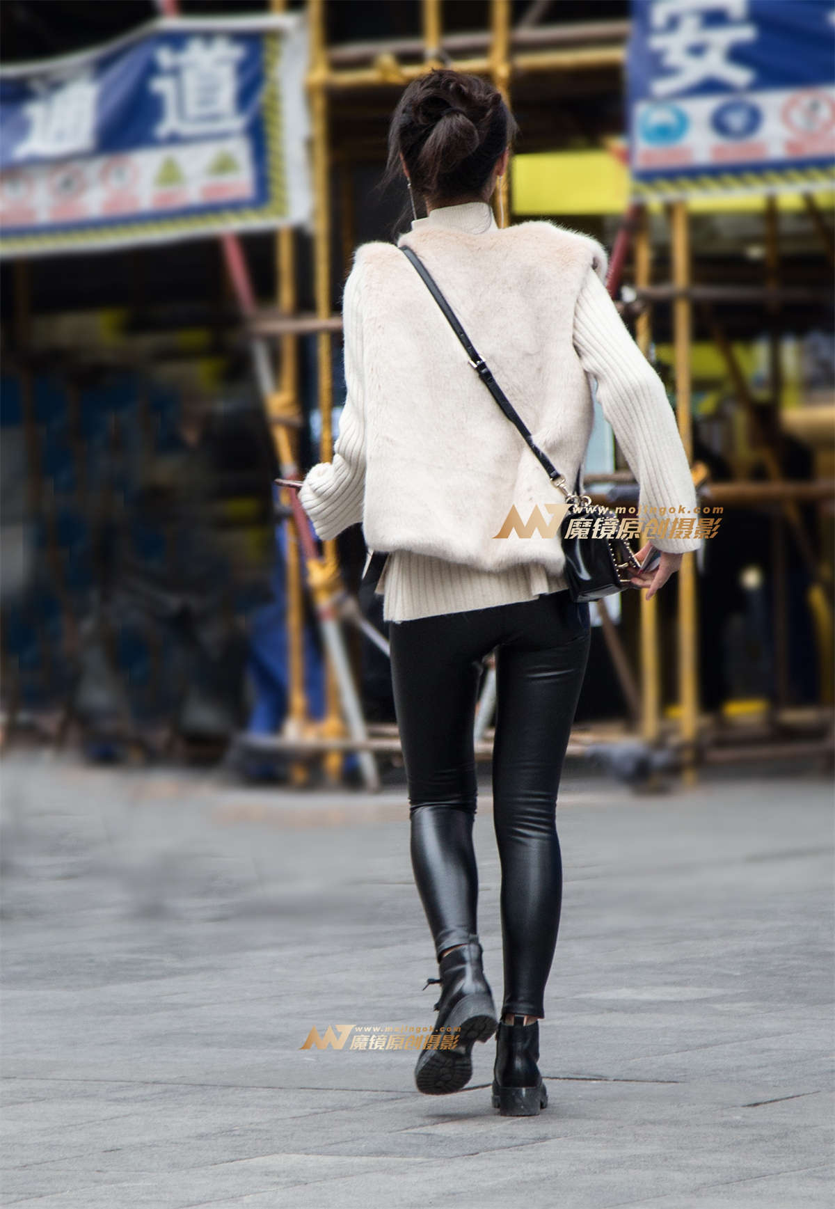 图片[2]-性感小皮裤-日更街拍