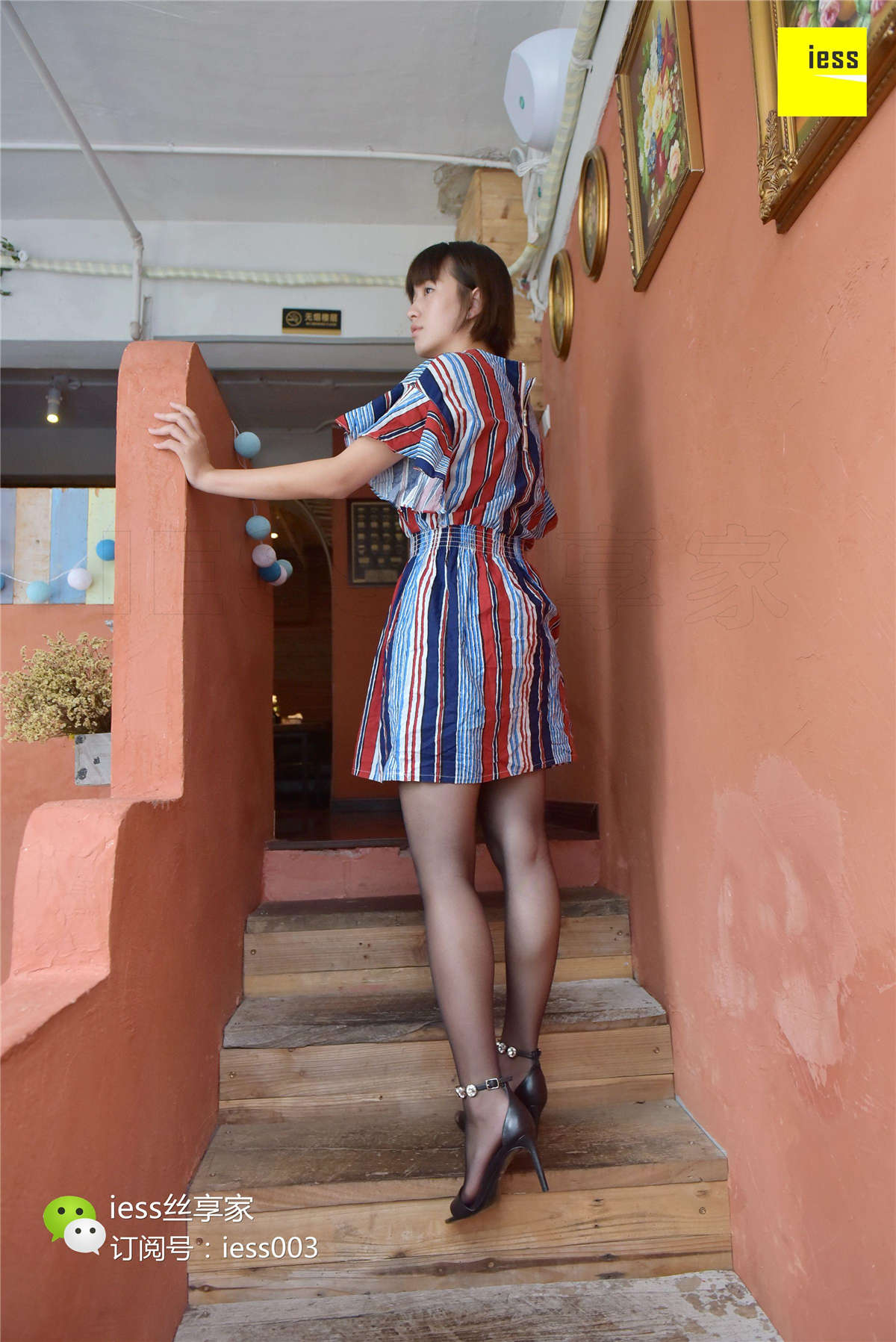 图片[2]-IESS异思趣向 丝享家073期：黑丝也可以小清新冬夏-日更街拍