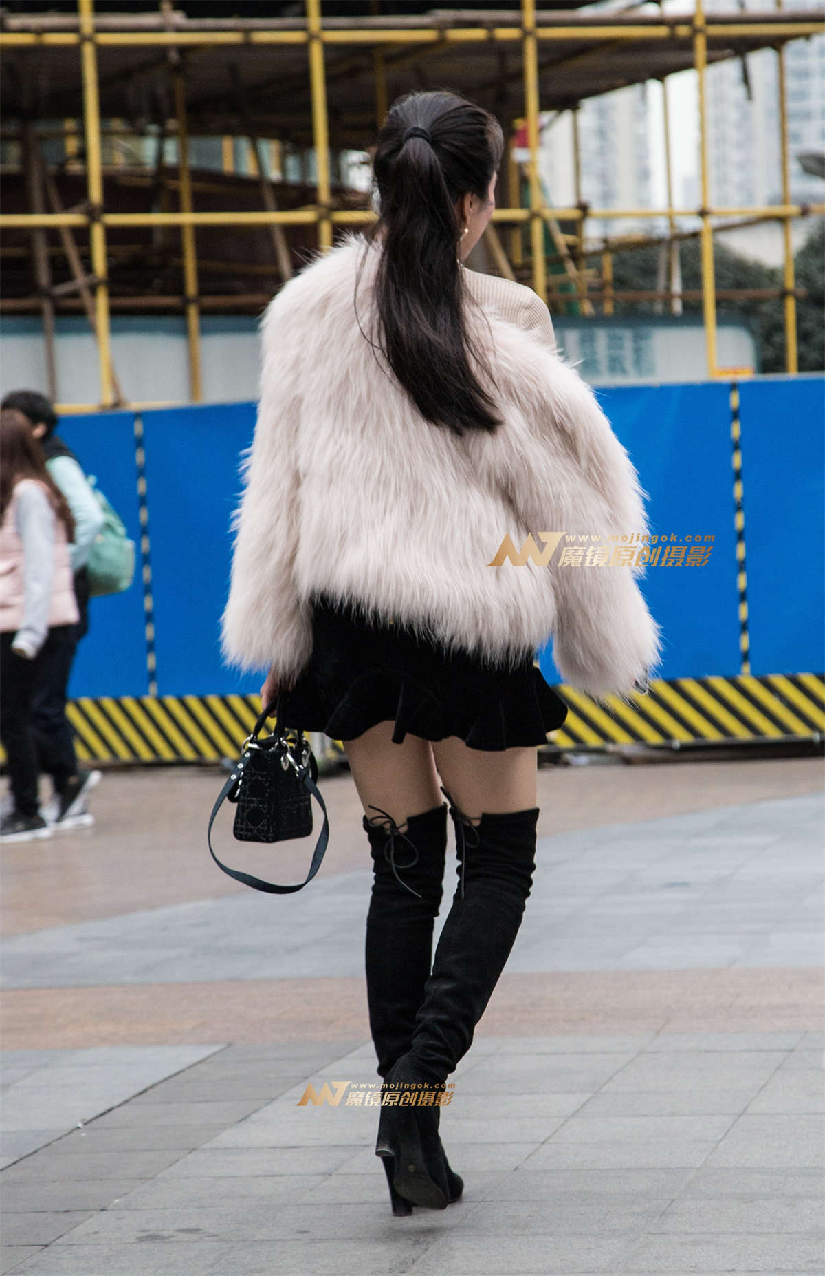 图片[2]-长靴美女-日更街拍