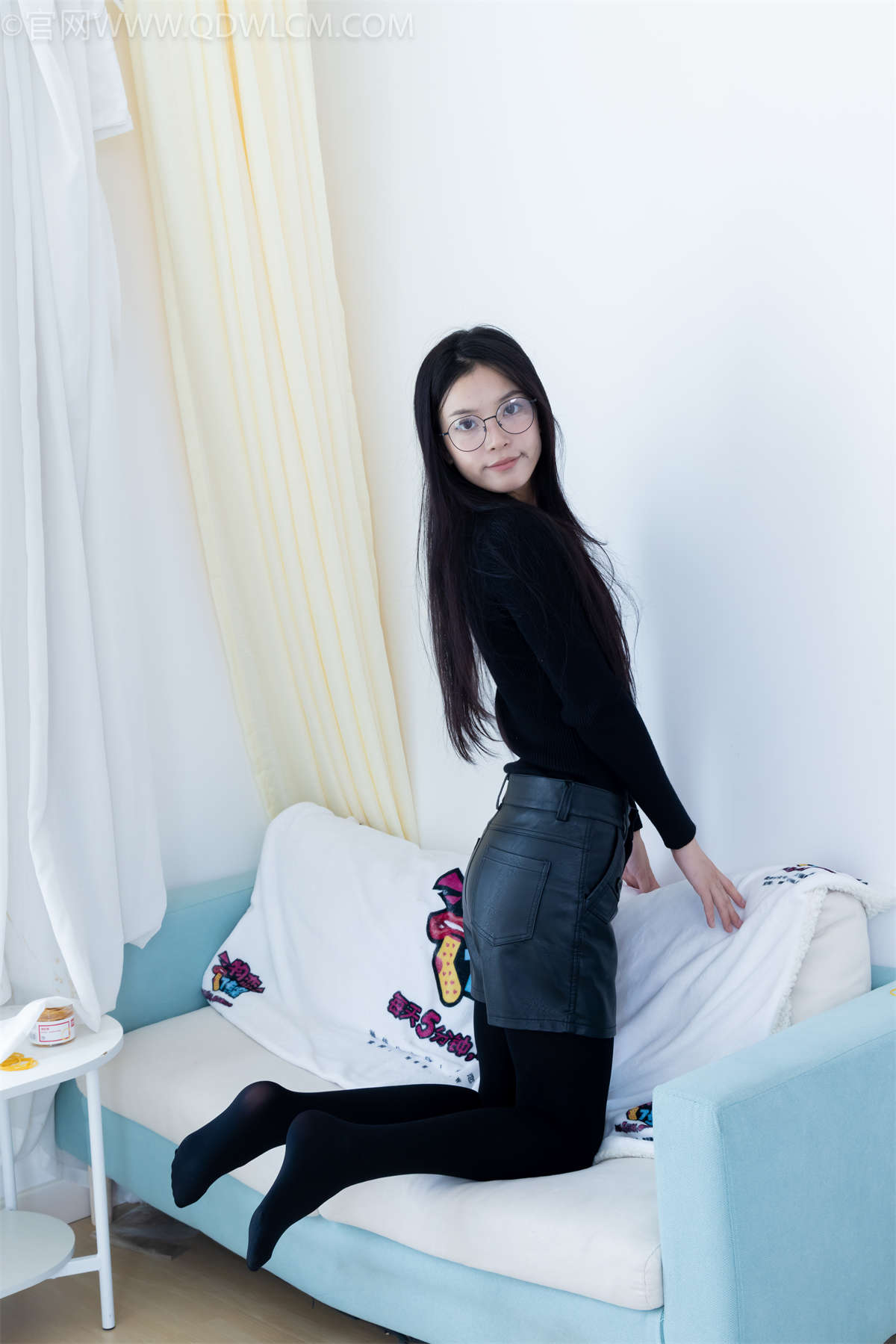 物恋传媒 NO.2139 茯苓-夜月-日更街拍