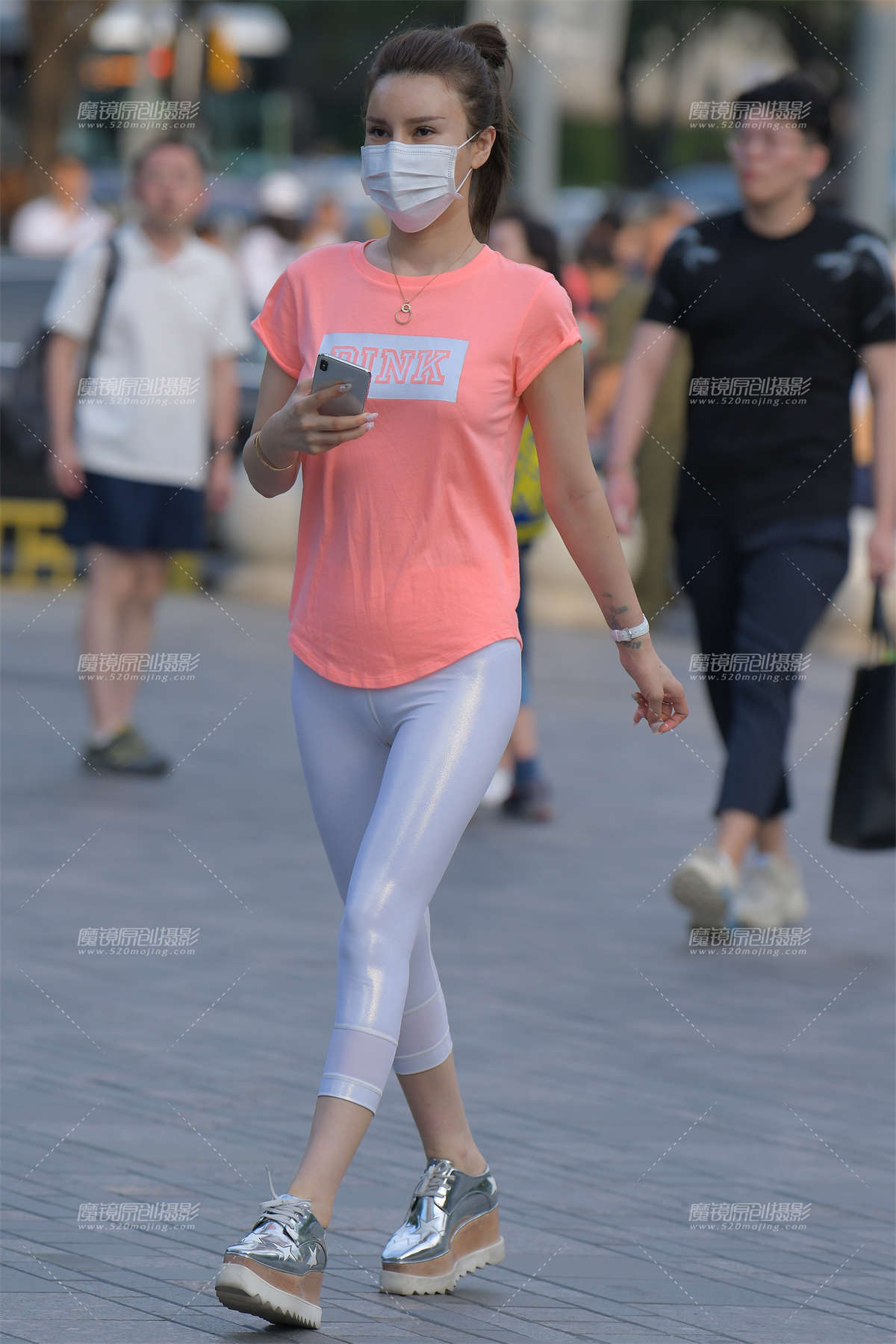 【红石赛贴】性感白色紧身裤-日更街拍