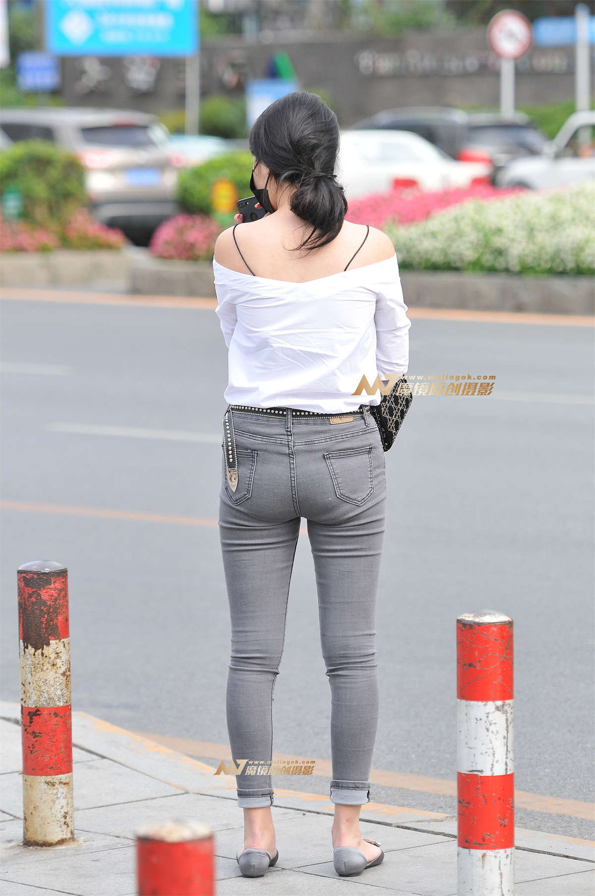灰色紧身牛仔-日更街拍
