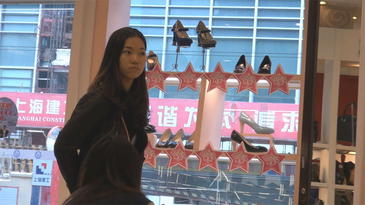 只要脚好看，高跟平底总相宜-日更街拍