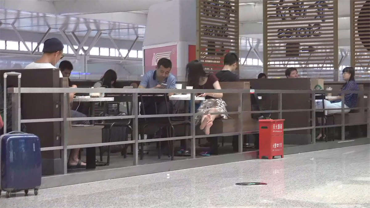 图片[2]-最撩人的喝咖啡姿势-日更街拍