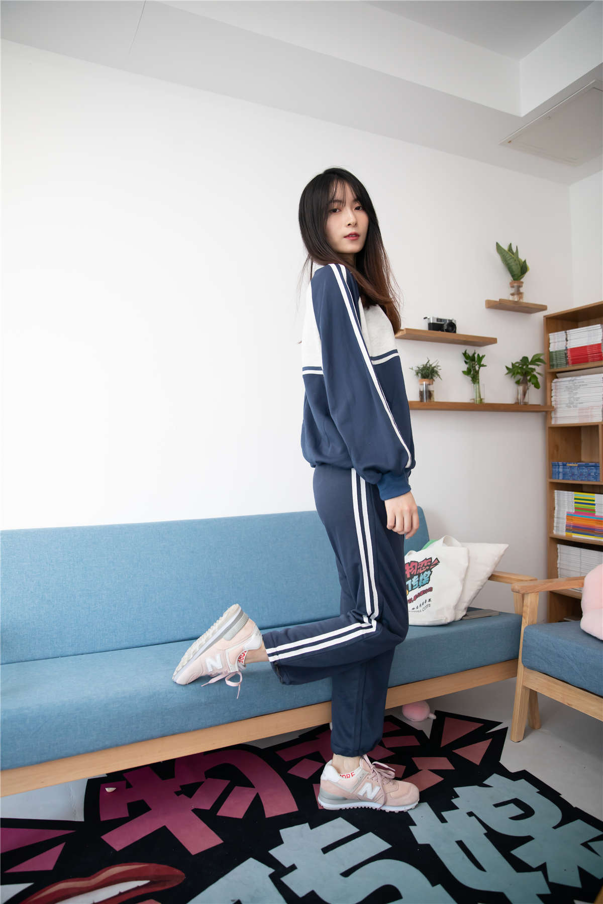 物恋传媒 NO.654 猫耳-翩翩舞-日更街拍