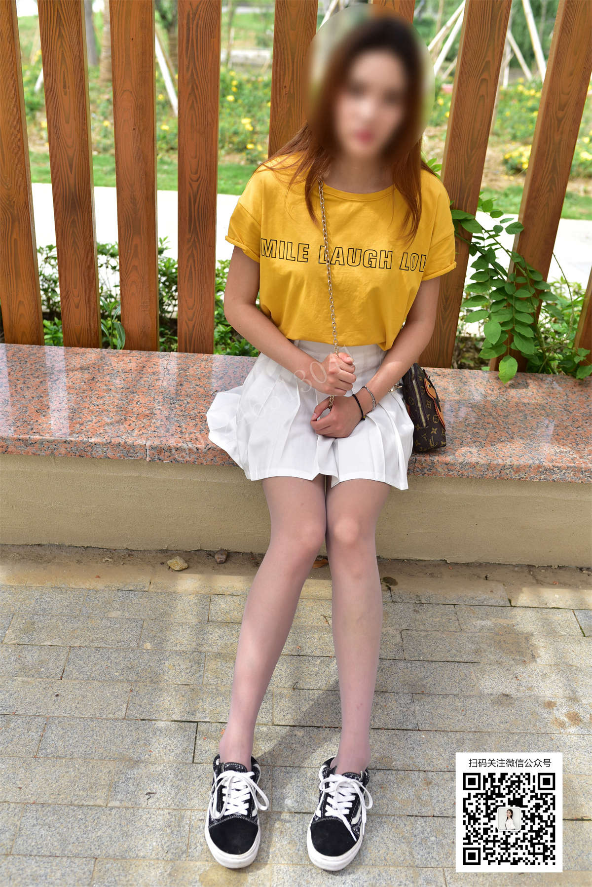 图片[2]-大生模拍 NO.066 静静 湿润的丝袜脚-日更街拍