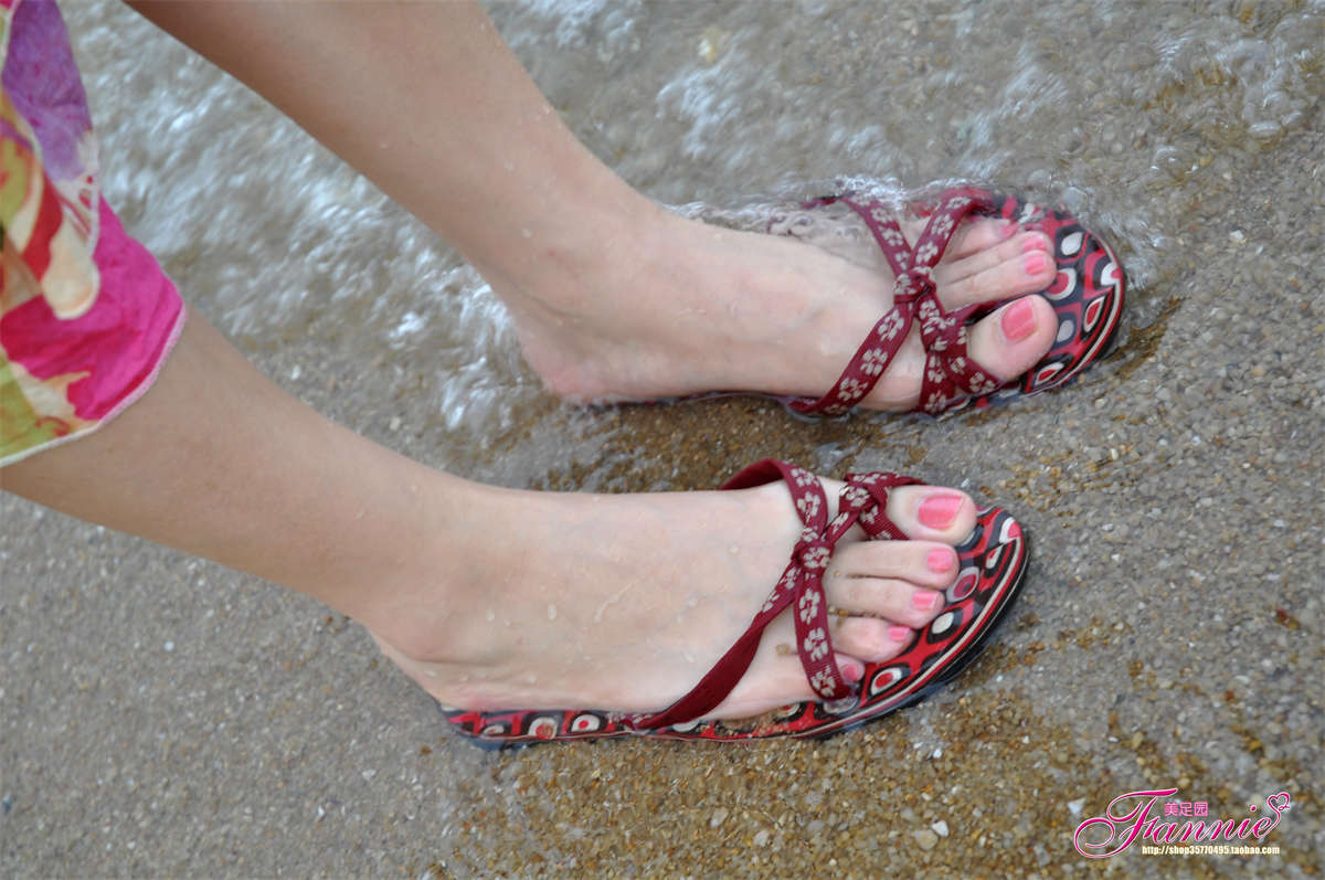 图片[2]-Fannie芬妮美足园NO.581 炫动夏日海滩-日更街拍