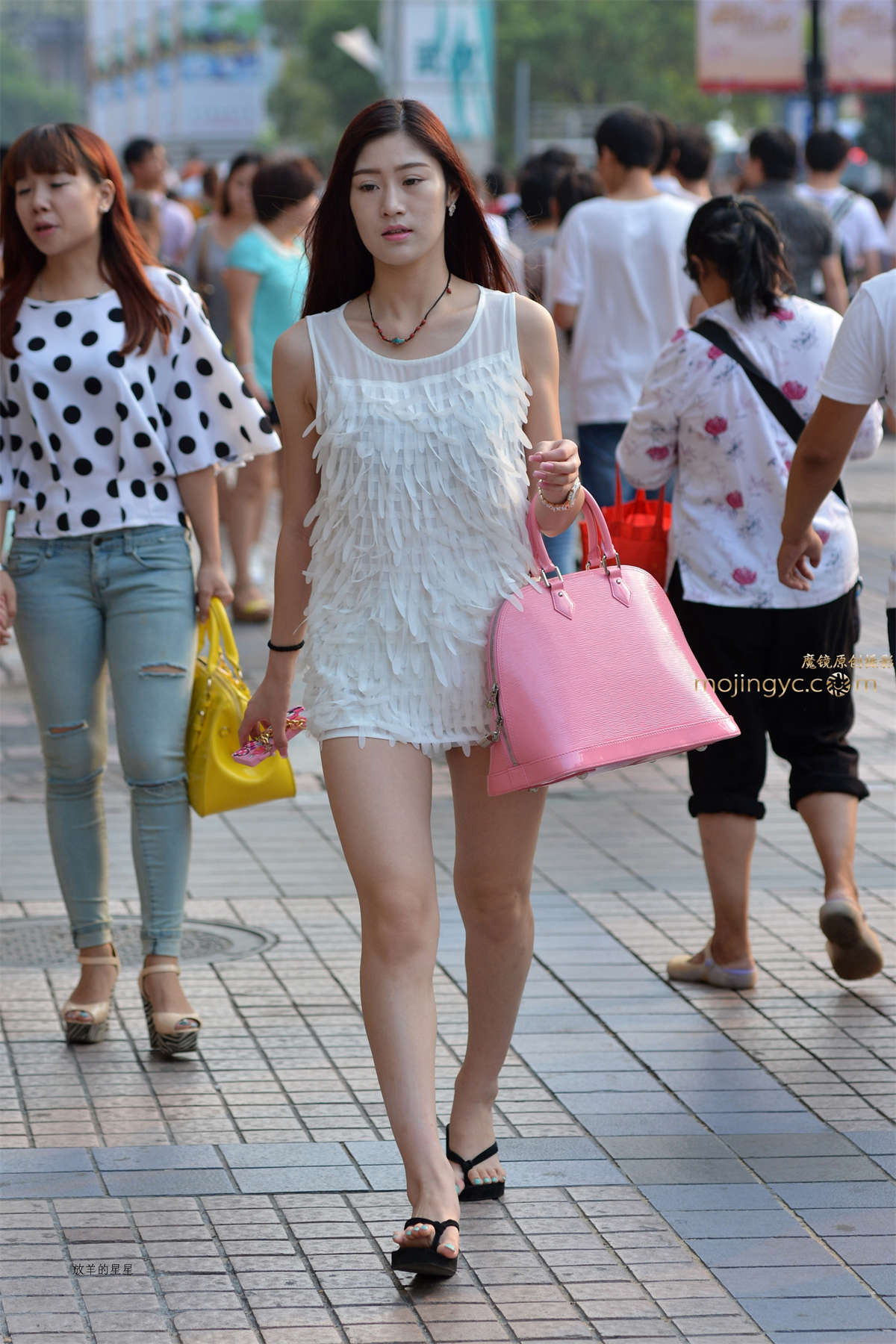 【放羊的星星】白衣白热裤【10P】插图1