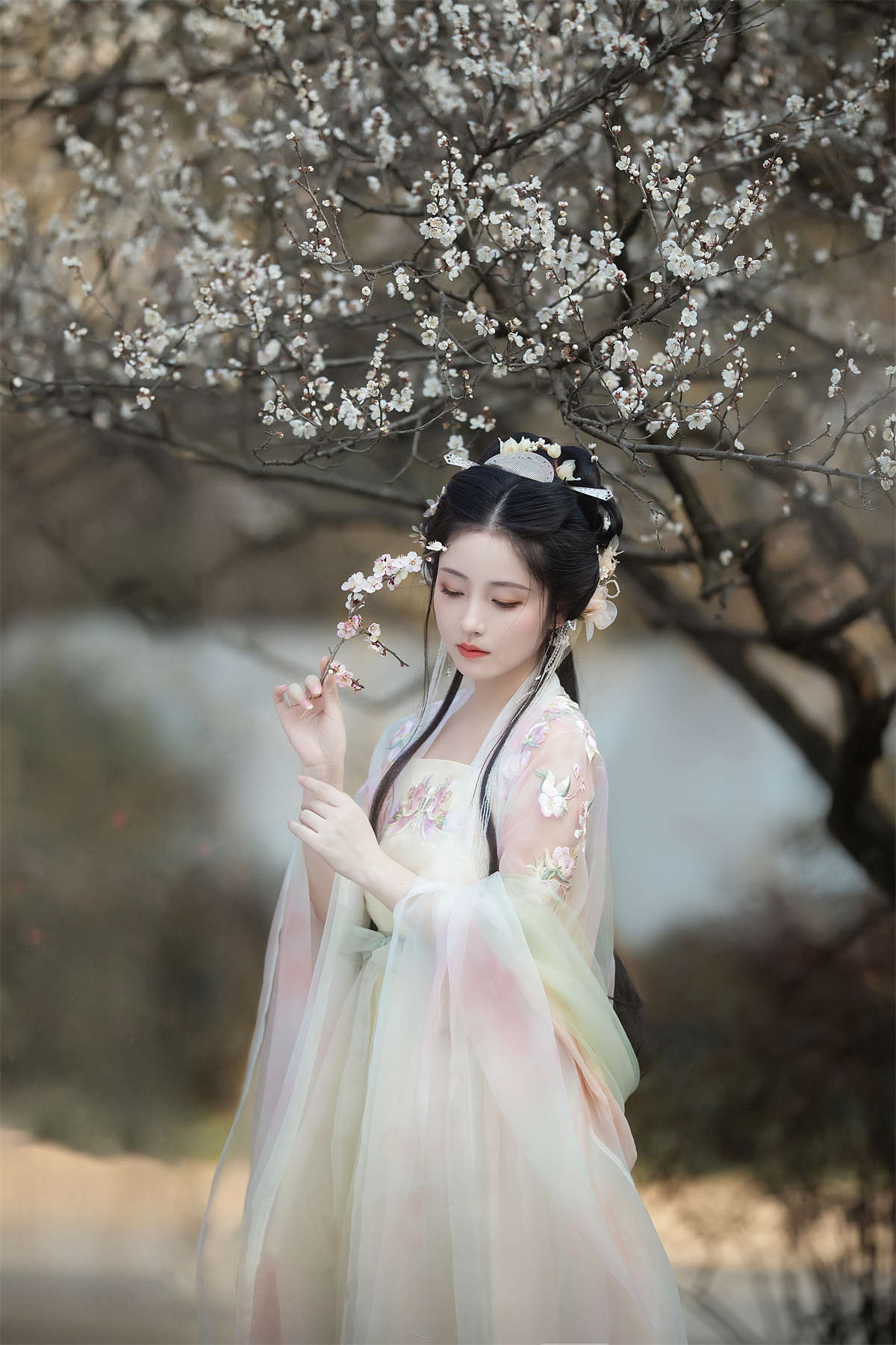 图片[2]-YITUYU艺图语 2022.06.04 暗香 小温暖想要个大太阳-日更街拍