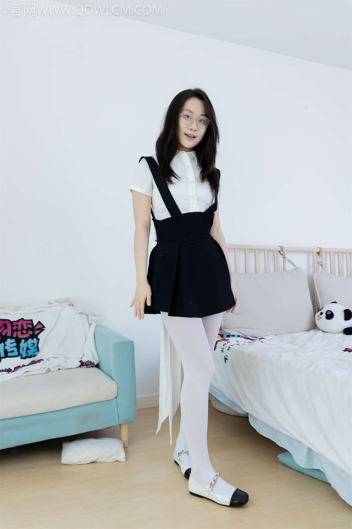 图片[2]-物恋传媒 NO.2148 小新-冷暖交织-日更街拍