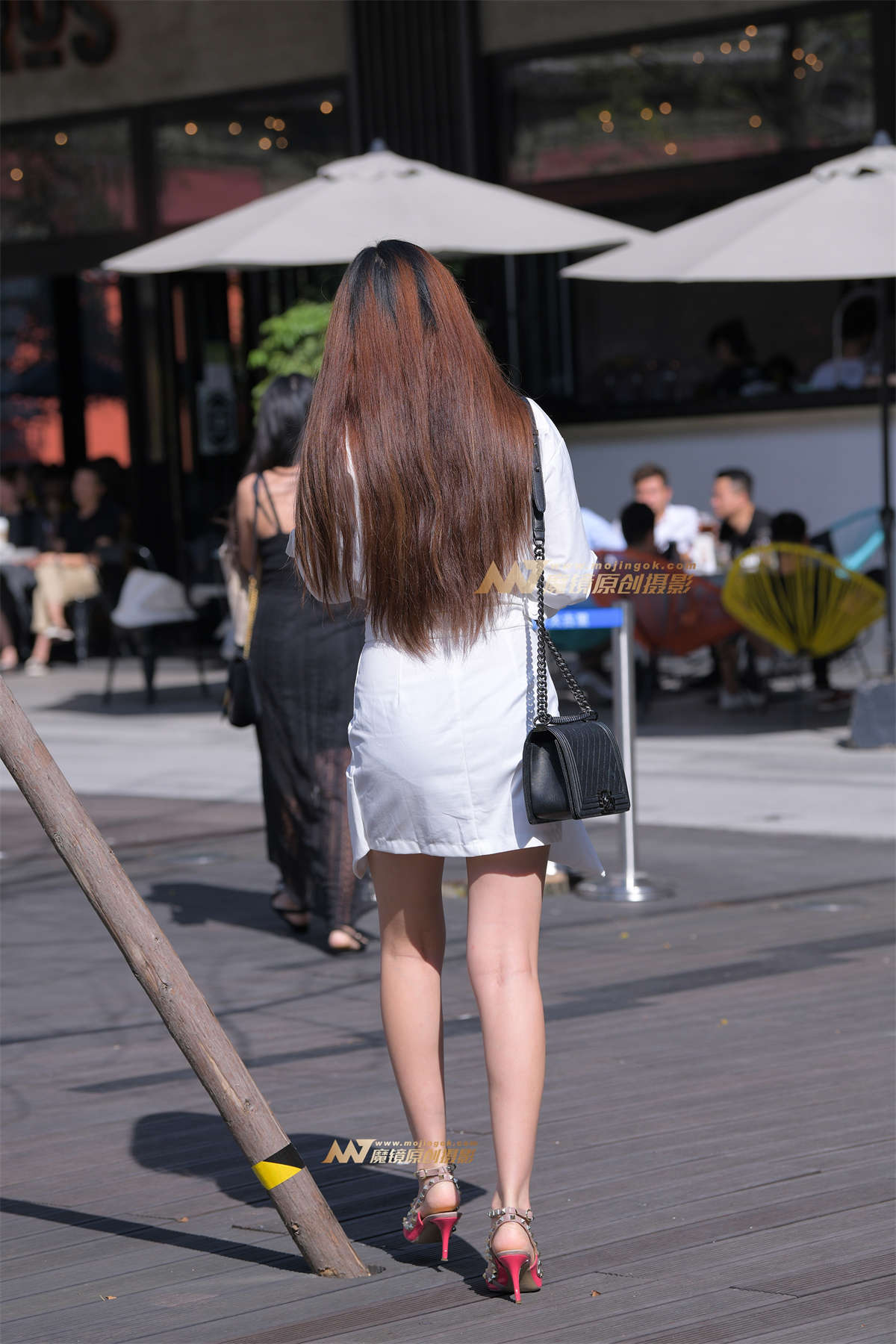 【街拍之魂赛帖】粉色高跟大长腿插图1