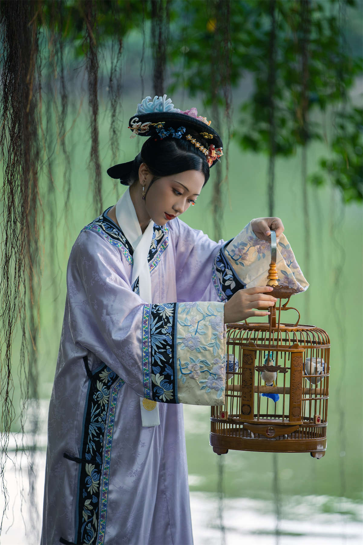 YITUYU艺图语 2022.11.04 感旧 风吹屁屁梁_插图1