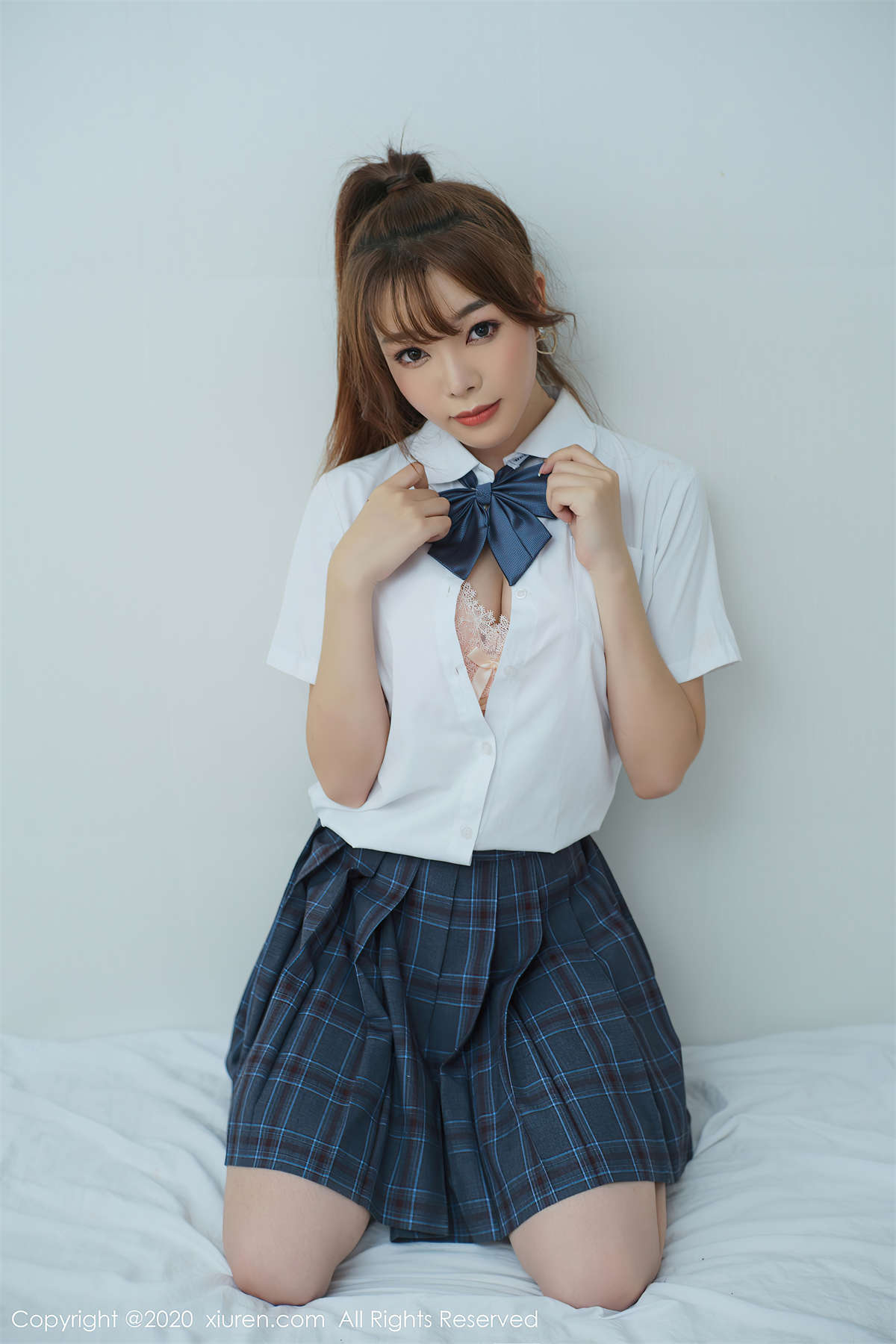 Xiuren秀人网 2020.08.28 NO.2502 芝芝Booty-日更街拍