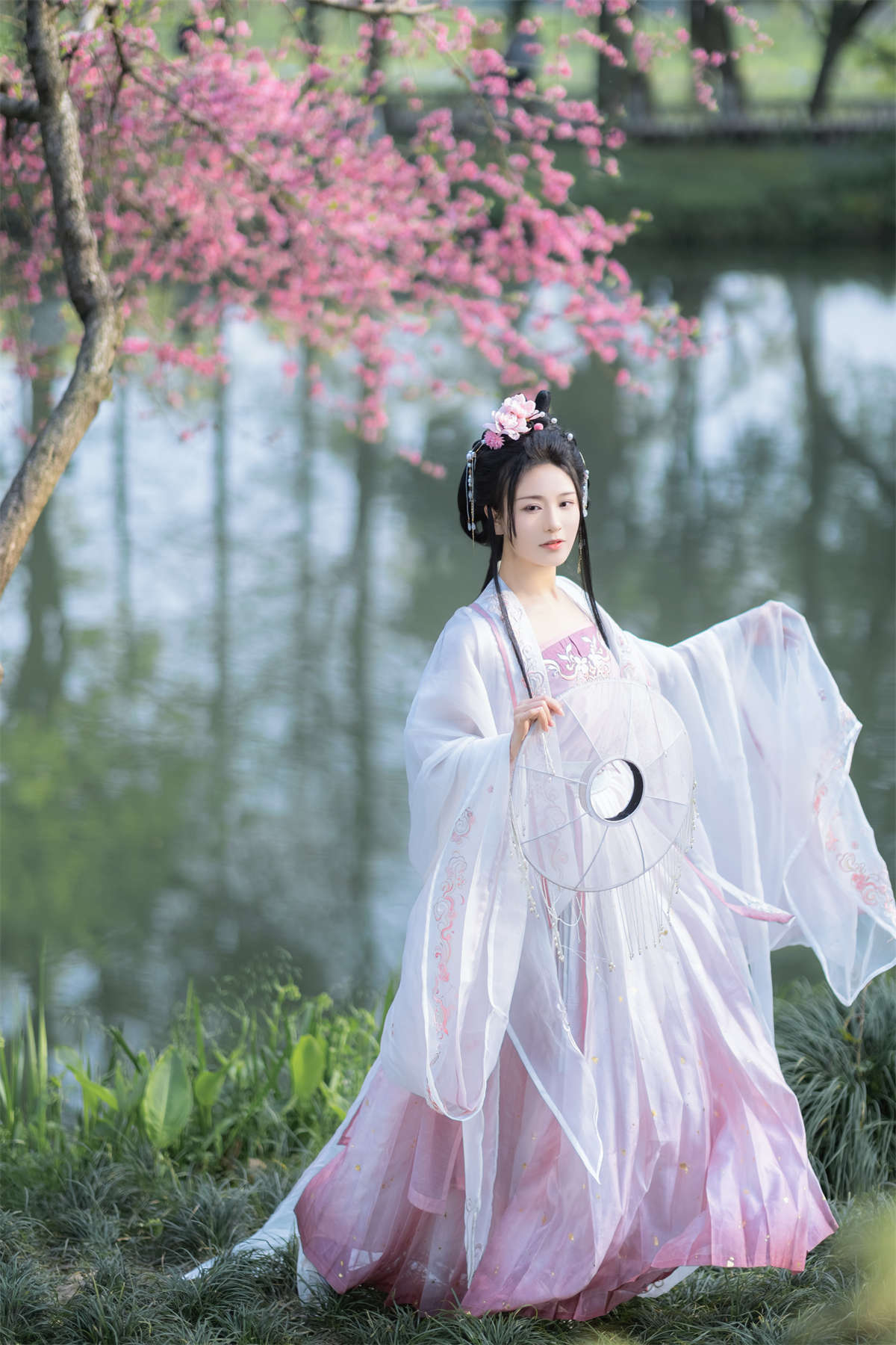 YITUYU艺图语 2022.06.04 花间 阿銧-日更街拍