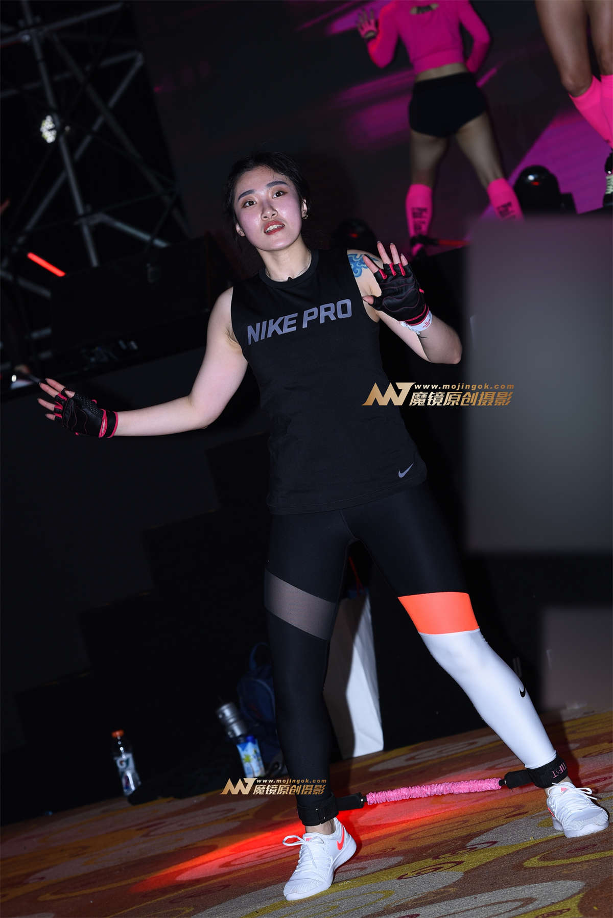 【咔喳赛贴】上下肢肌肉锻炼-日更街拍