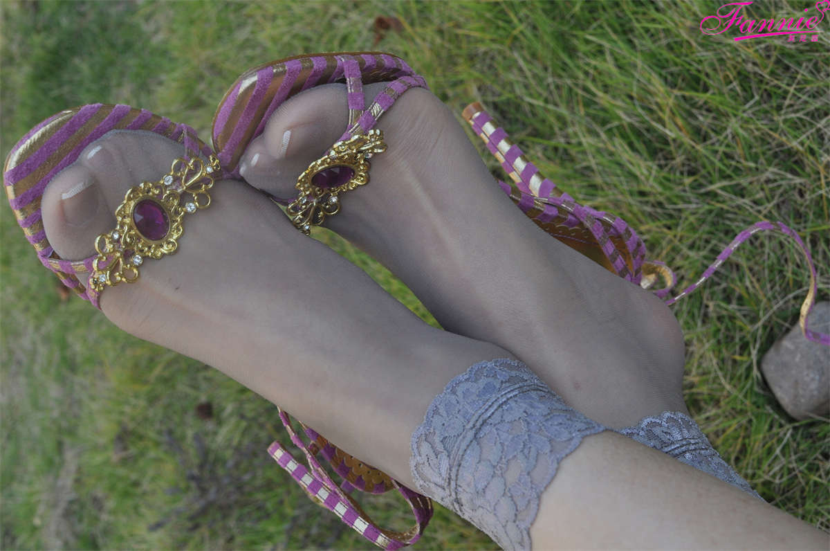 图片[2]-Fannie芬妮美足园NO.251 初冬的阳光高跟丝足（3）-日更街拍