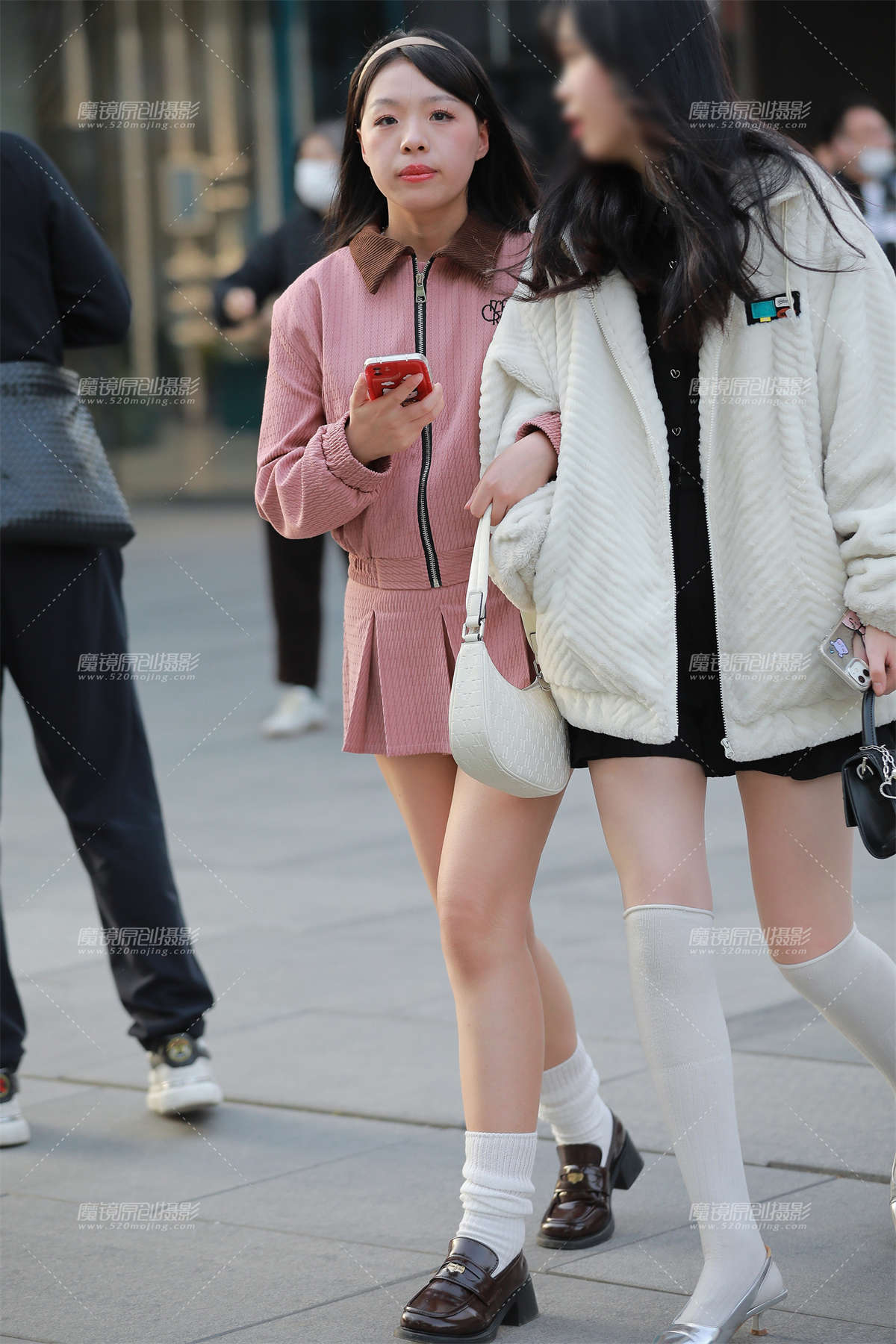 【玻璃街拍】粉色超短裙-日更街拍