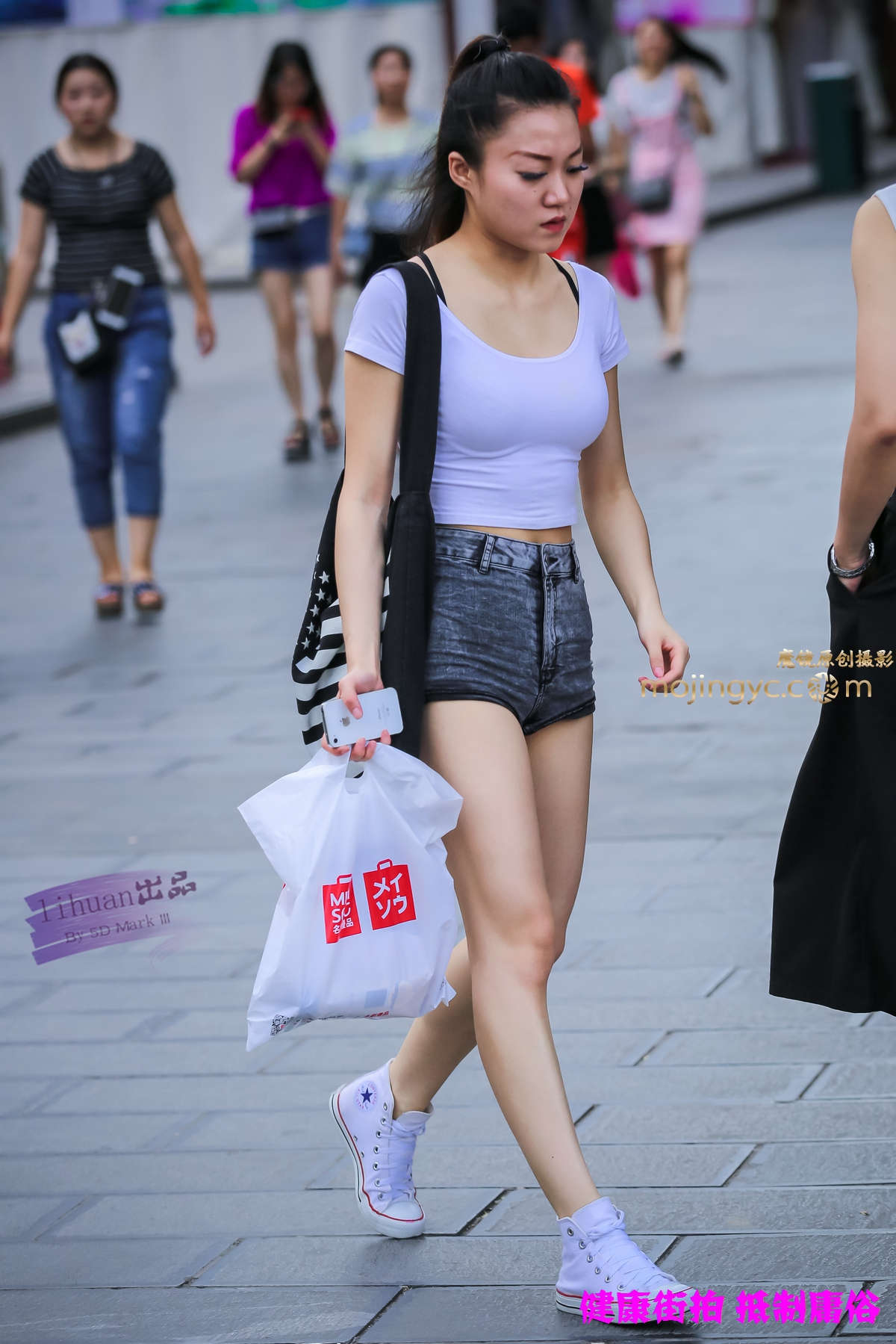 李欢原创-短裤，丰腴-日更街拍