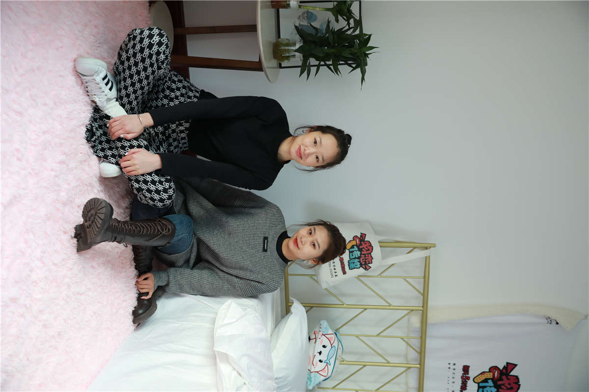 图片[2]-物恋传媒 NO.657 闺蜜-雪里双生-日更街拍