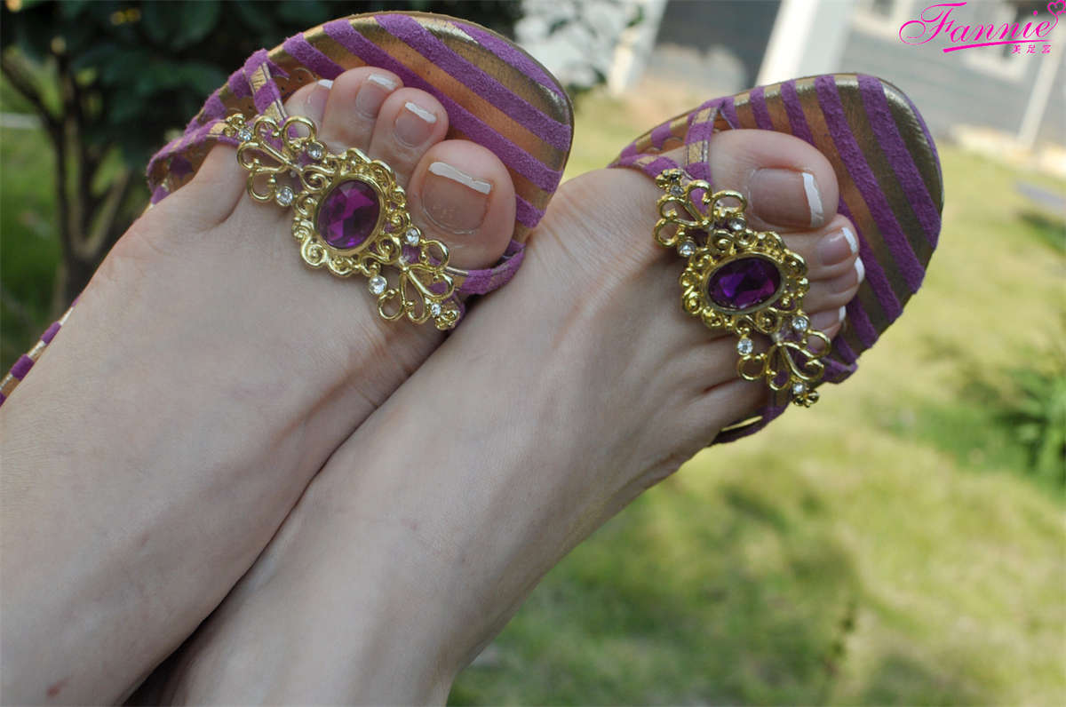 图片[2]-Fannie芬妮美足园NO.255 初冬的阳光高跟裸足（4）-日更街拍