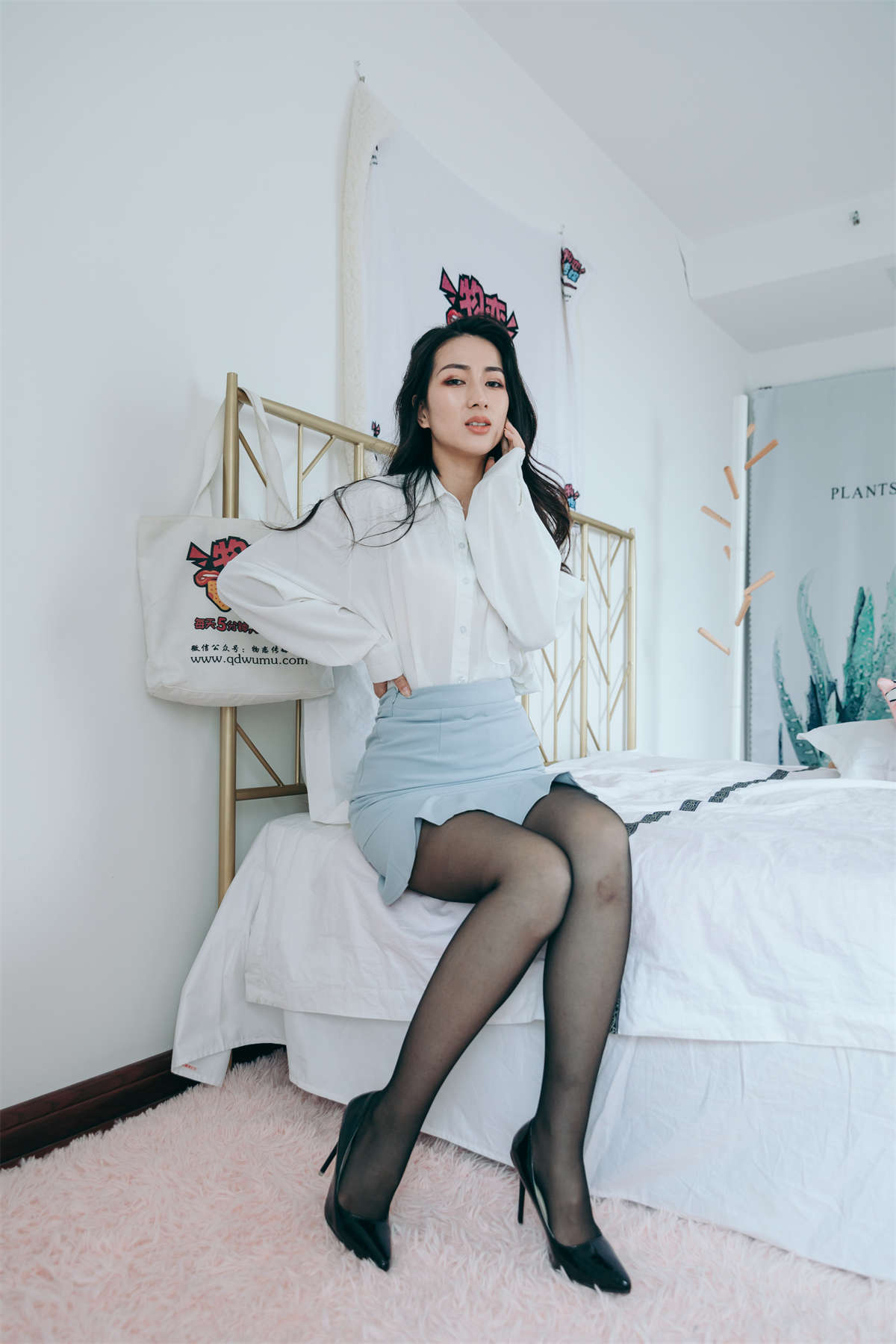 物恋传媒 NO.863 小茶-踏月梦影-日更街拍