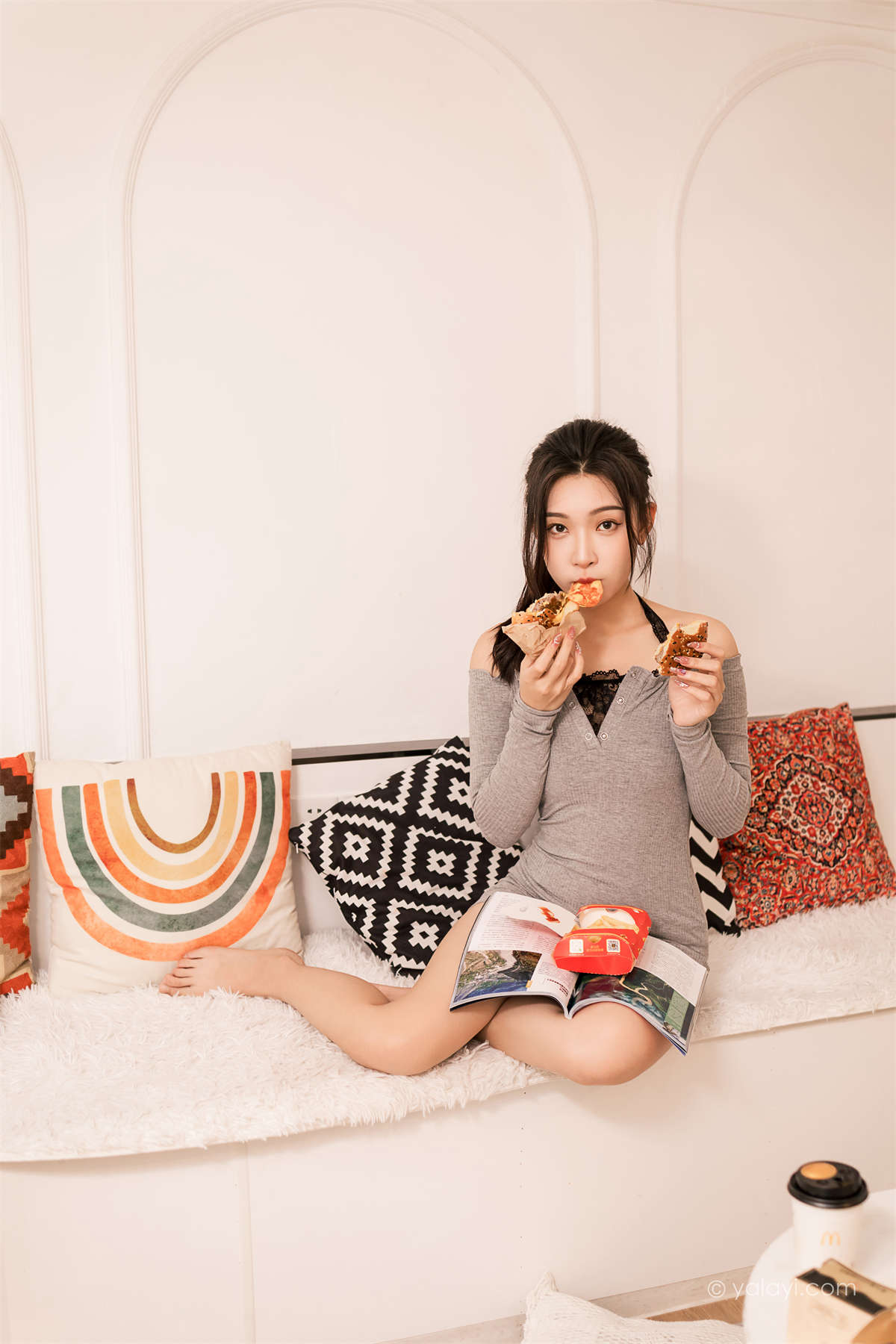 图片[2]-YALAYI雅拉伊2022.06.14 NO.943 甜言蜜语 徐小云-日更街拍